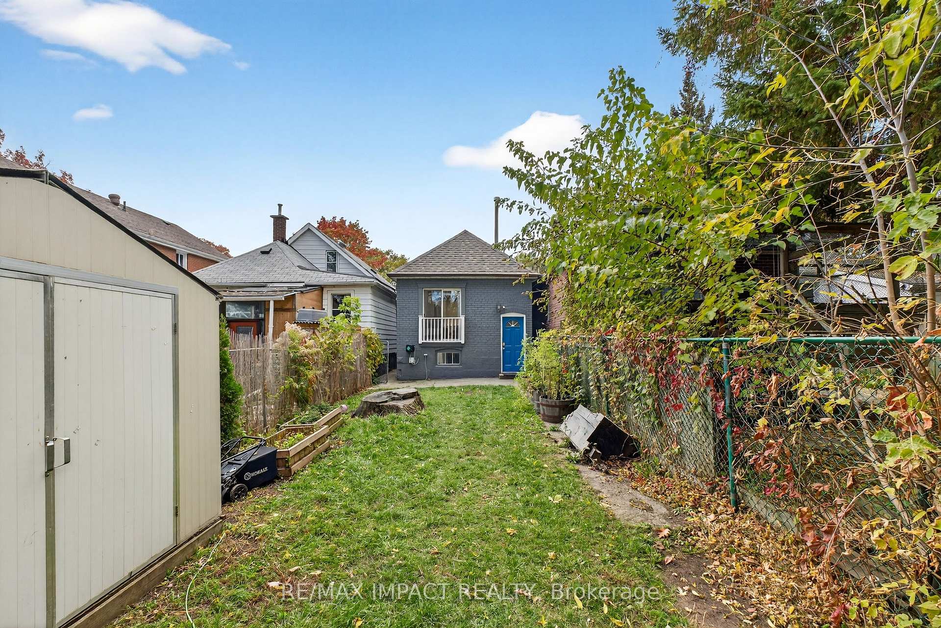 Photo 33 of 41 McDonald Avenue, Scarborough, Oakridge — HOMEH