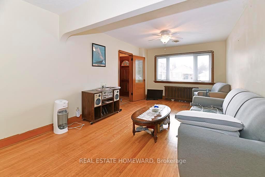 Photo 4 of 6 Joanith Drive, Toronto, O'Connor-Parkview — HOMEH
