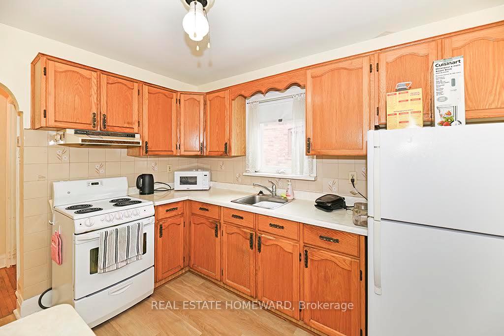 Photo 13 of 6 Joanith Drive, Toronto, O'Connor-Parkview — HOMEH
