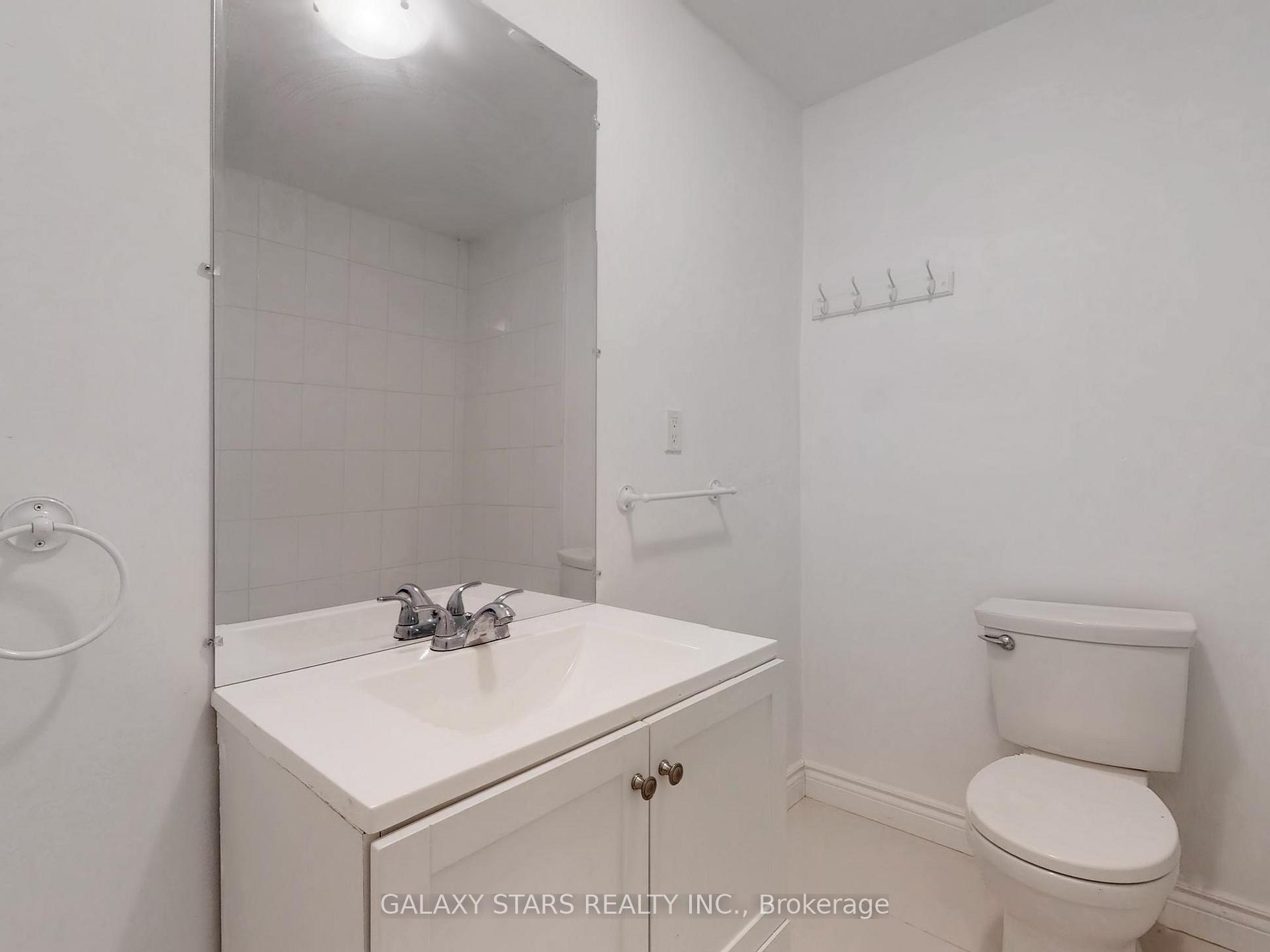 Photo 34 of 434A Midland Avenue, Scarborough, Birchcliffe-Cliffside — HOMEH
