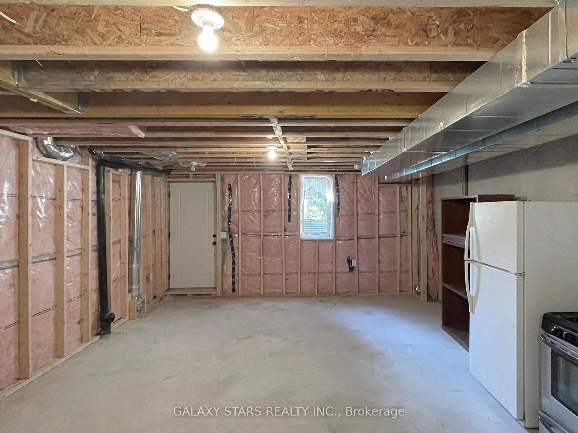 Photo 39 of 434A Midland Avenue, Scarborough, Birchcliffe-Cliffside — HOMEH