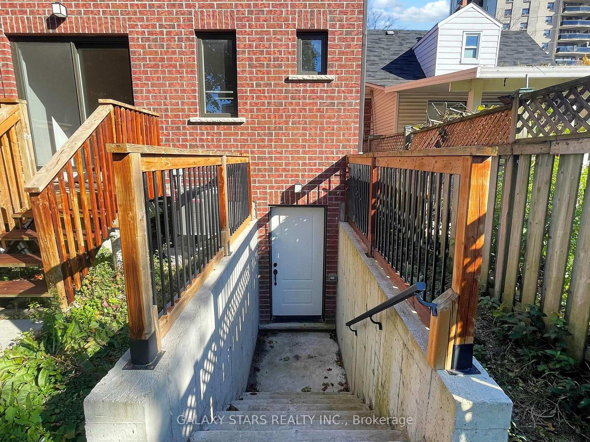 Photo 42 of 434A Midland Avenue, Scarborough, Birchcliffe-Cliffside — HOMEH