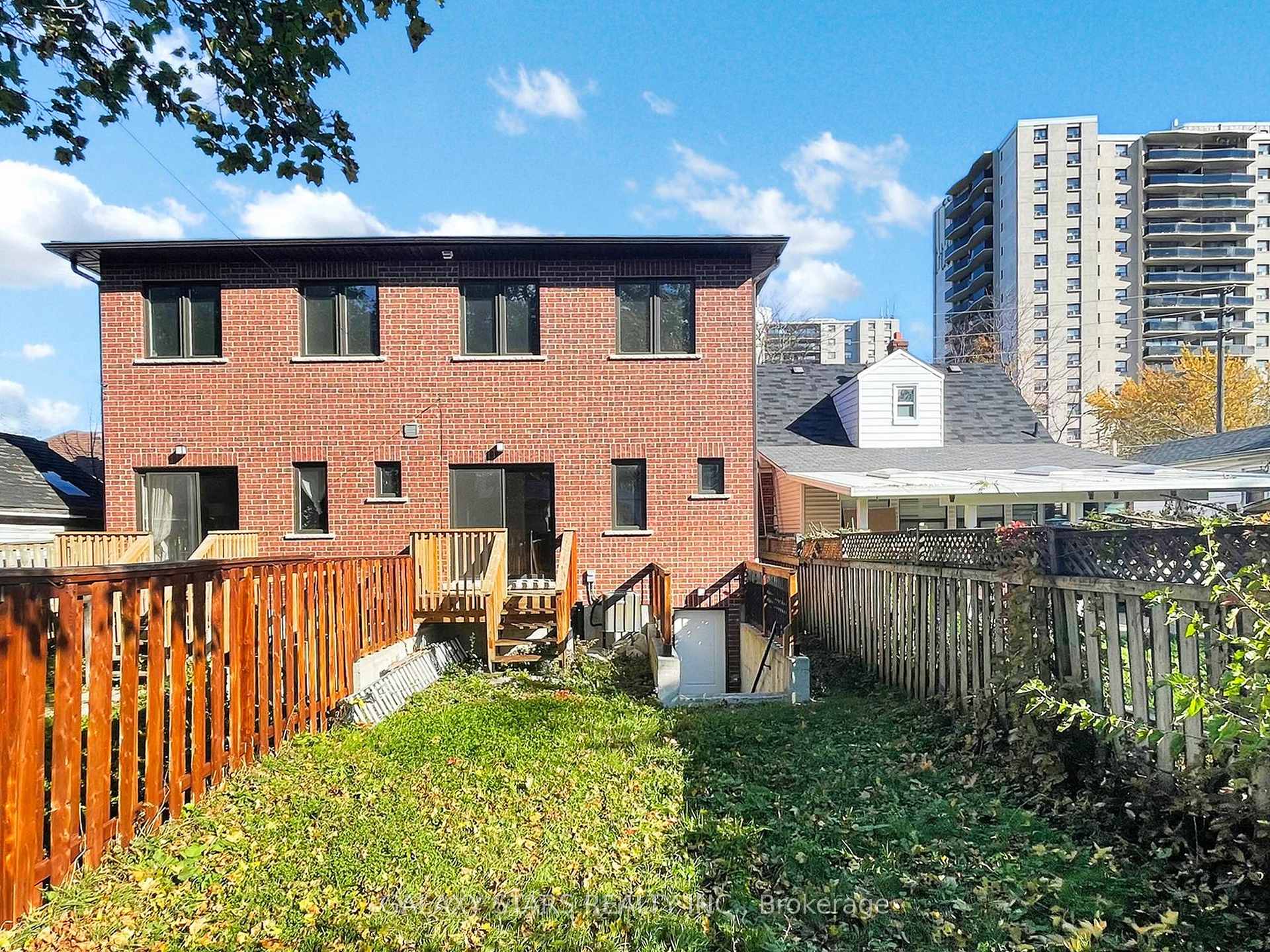 Photo 43 of 434A Midland Avenue, Scarborough, Birchcliffe-Cliffside — HOMEH