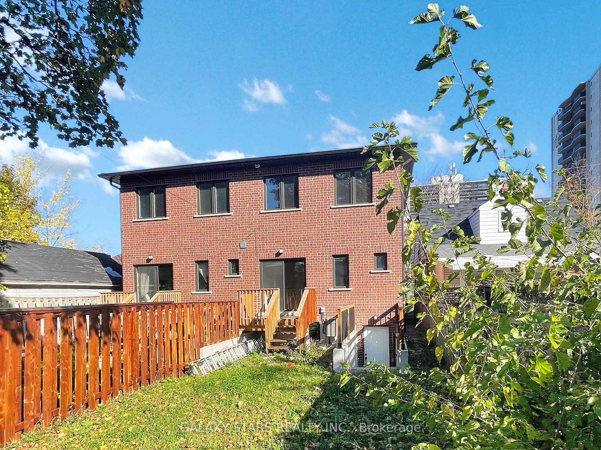 Photo 44 of 434A Midland Avenue, Scarborough, Birchcliffe-Cliffside — HOMEH
