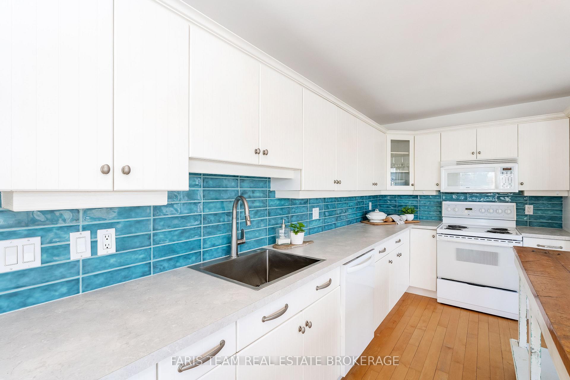 Photo 8 of 104 Silver Birch Drive, Tiny, Rural Tiny — HOMEH