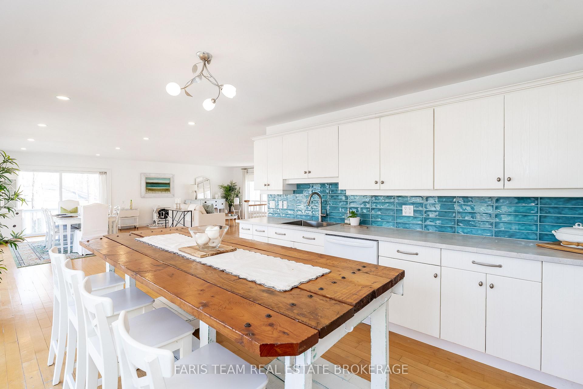 Photo 10 of 104 Silver Birch Drive, Tiny, Rural Tiny — HOMEH