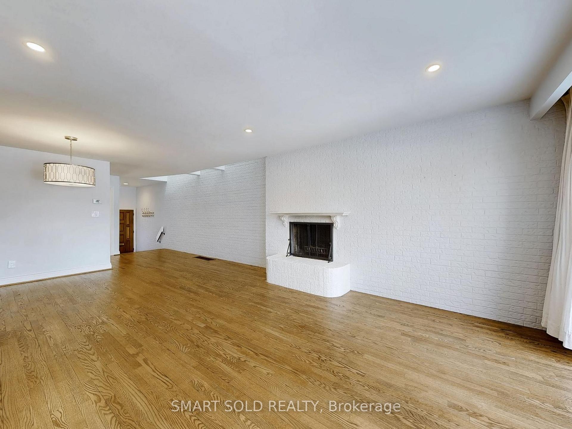 Photo 8 of 54 Castlefield Avenue, Toronto, Yonge-Eglinton — HOMEH