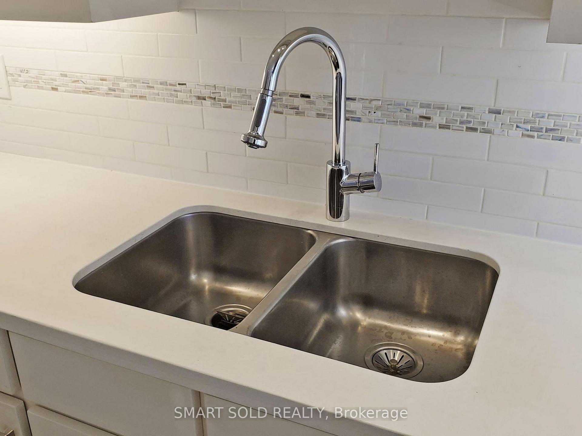 Photo 16 of 54 Castlefield Avenue, Toronto, Yonge-Eglinton — HOMEH