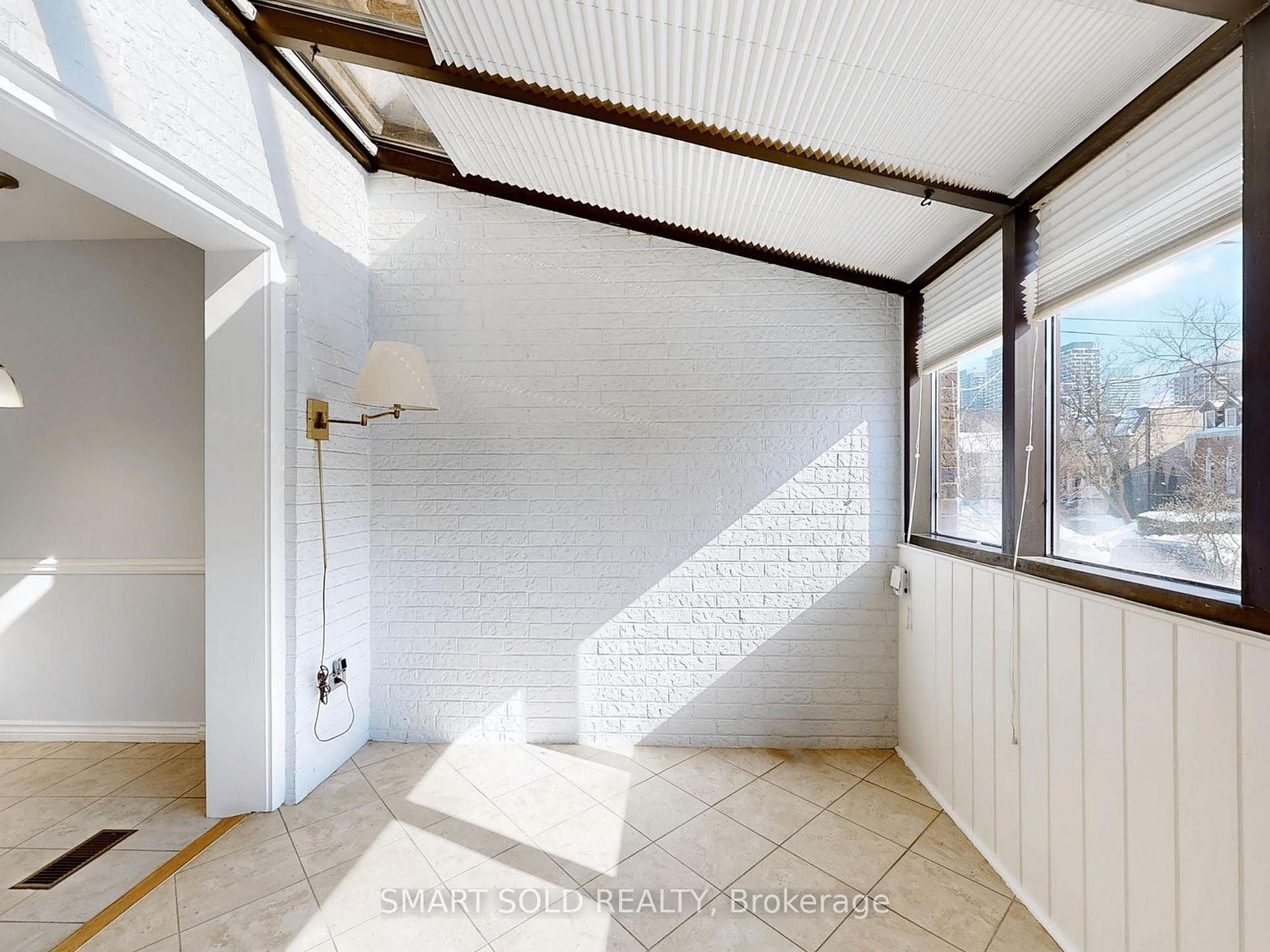Photo 18 of 54 Castlefield Avenue, Toronto, Yonge-Eglinton — HOMEH