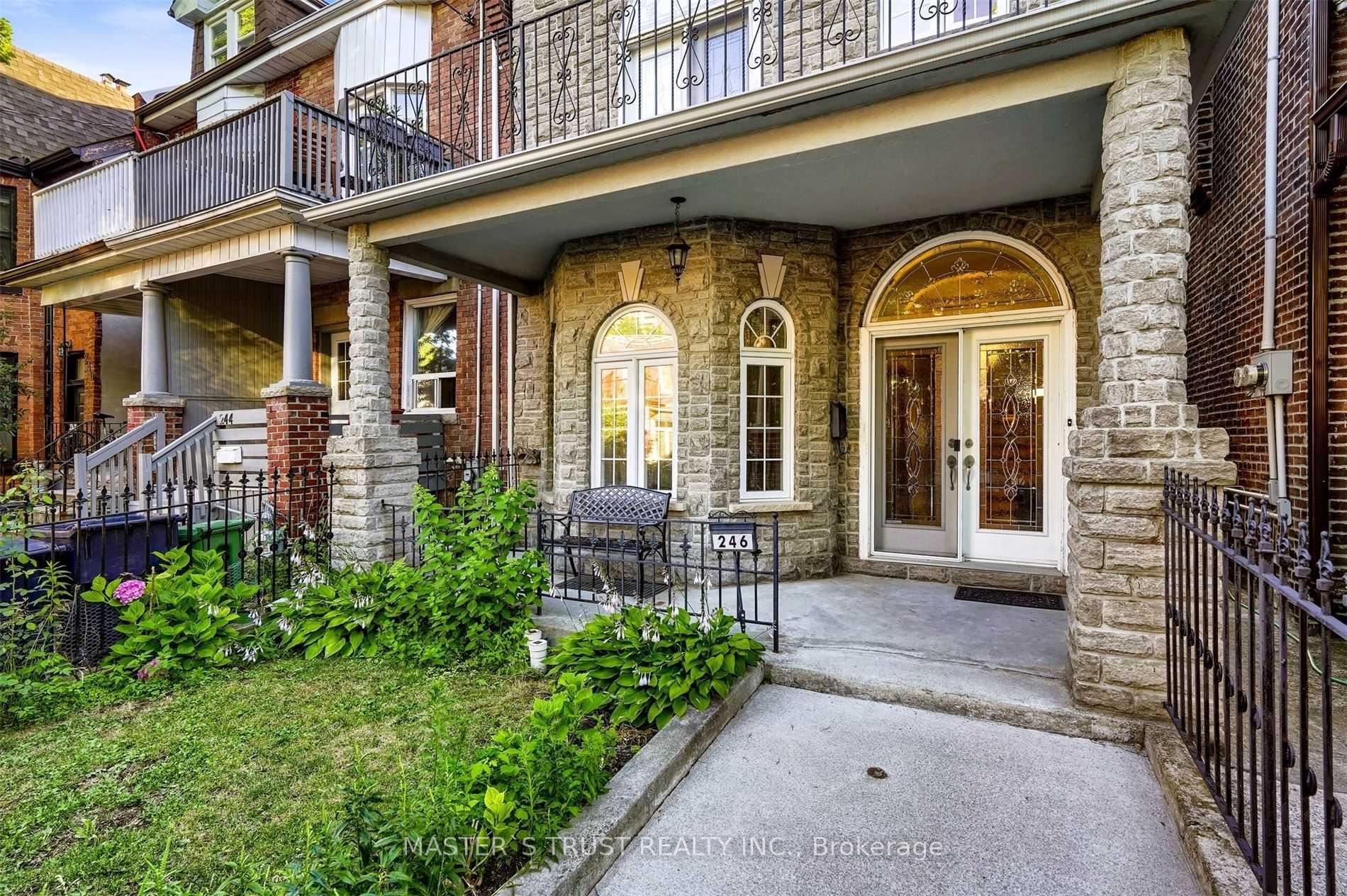 Photo 2 of Unit Main Floor, 246 Major Street, Toronto, University — HOMEH