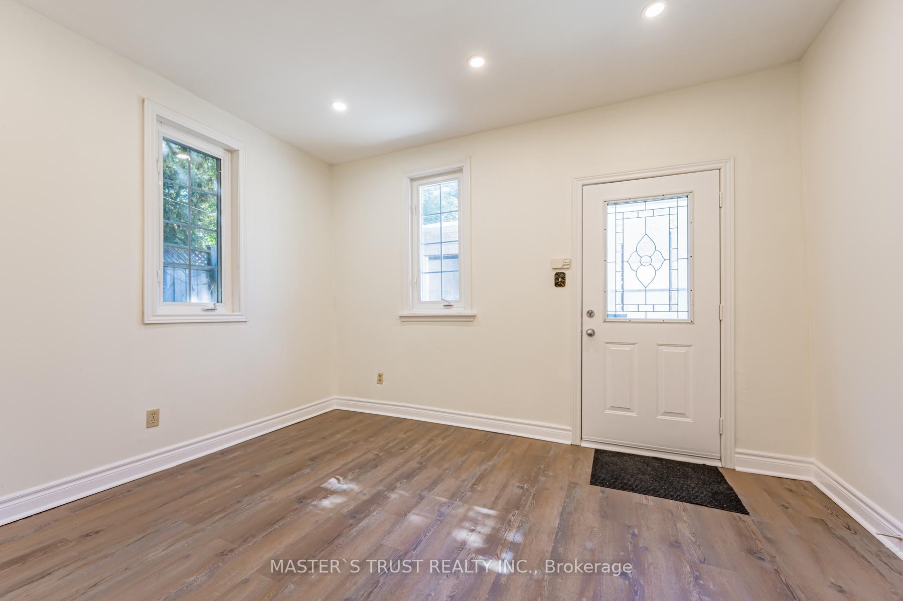 Photo 18 of Unit Main Floor, 246 Major Street, Toronto, University — HOMEH