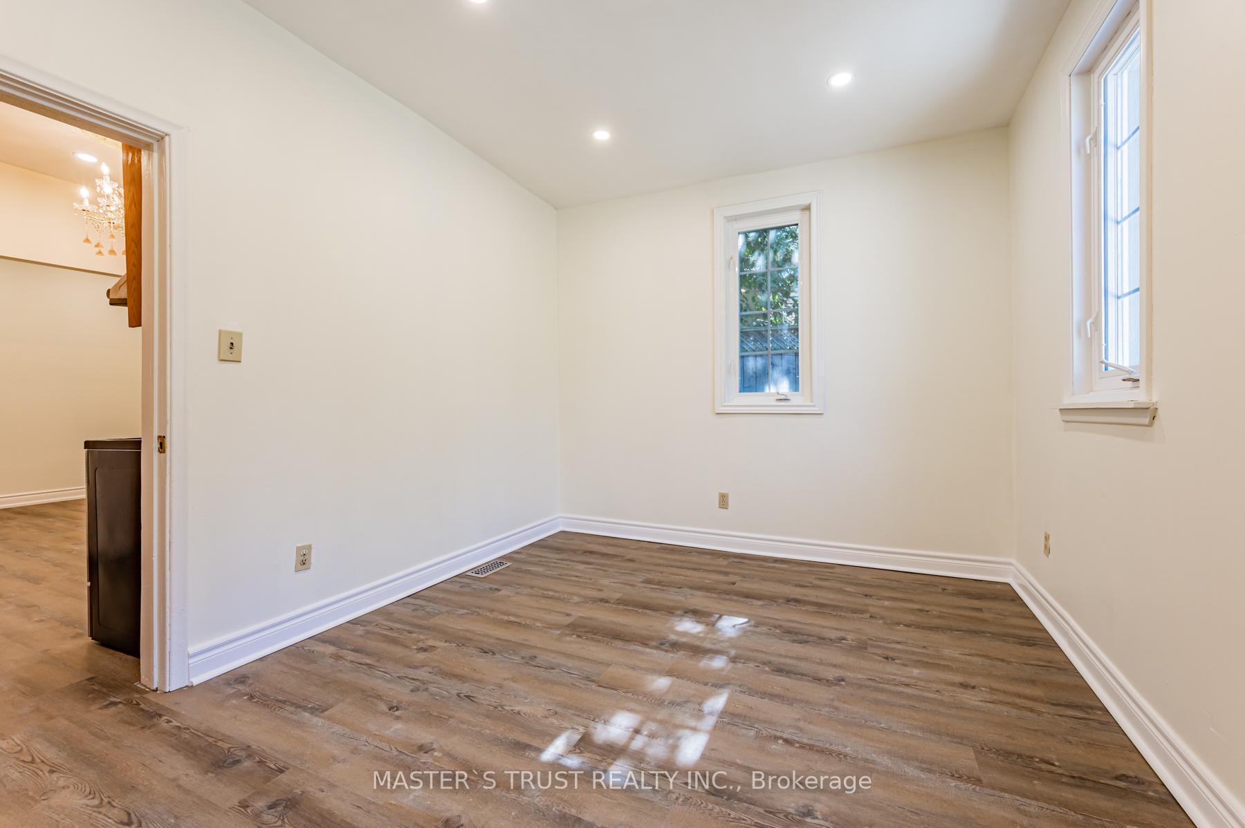 Photo 19 of Unit Main Floor, 246 Major Street, Toronto, University — HOMEH