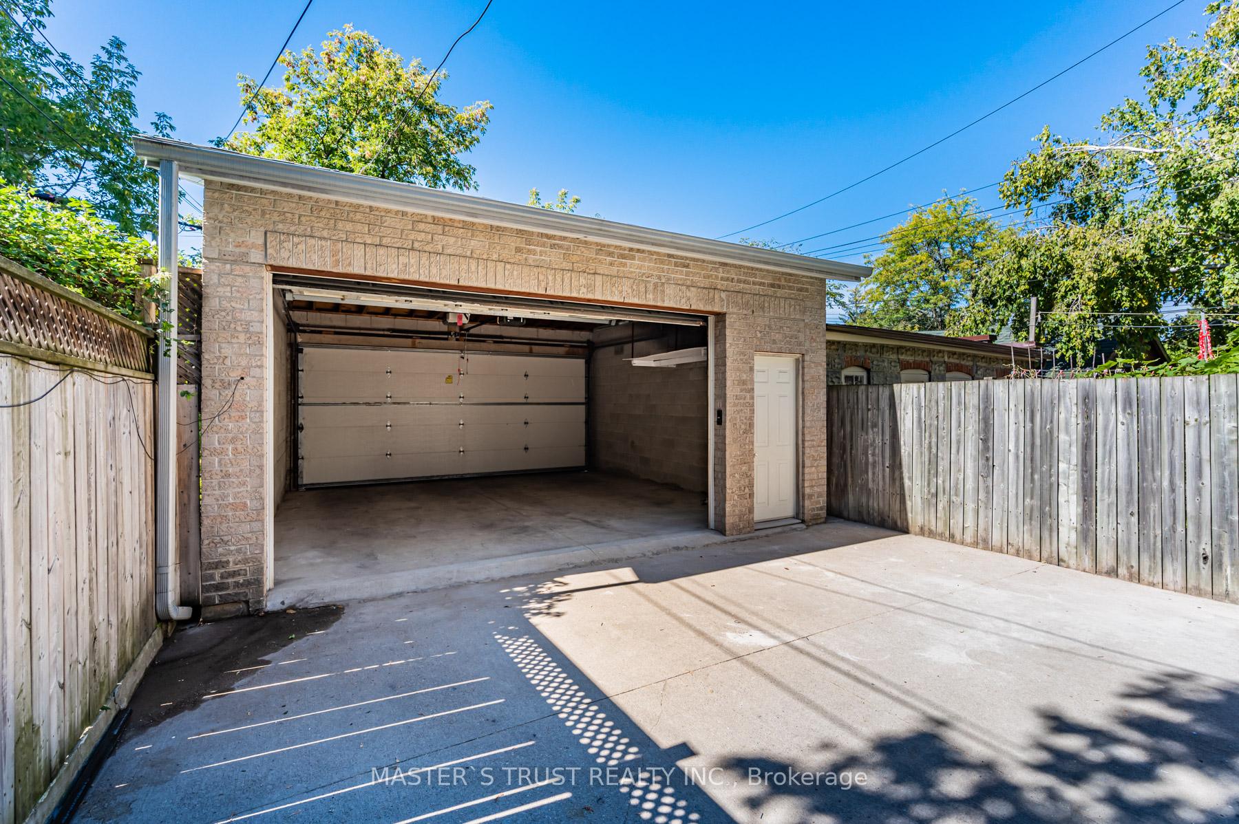Photo 26 of Unit Main Floor, 246 Major Street, Toronto, University — HOMEH