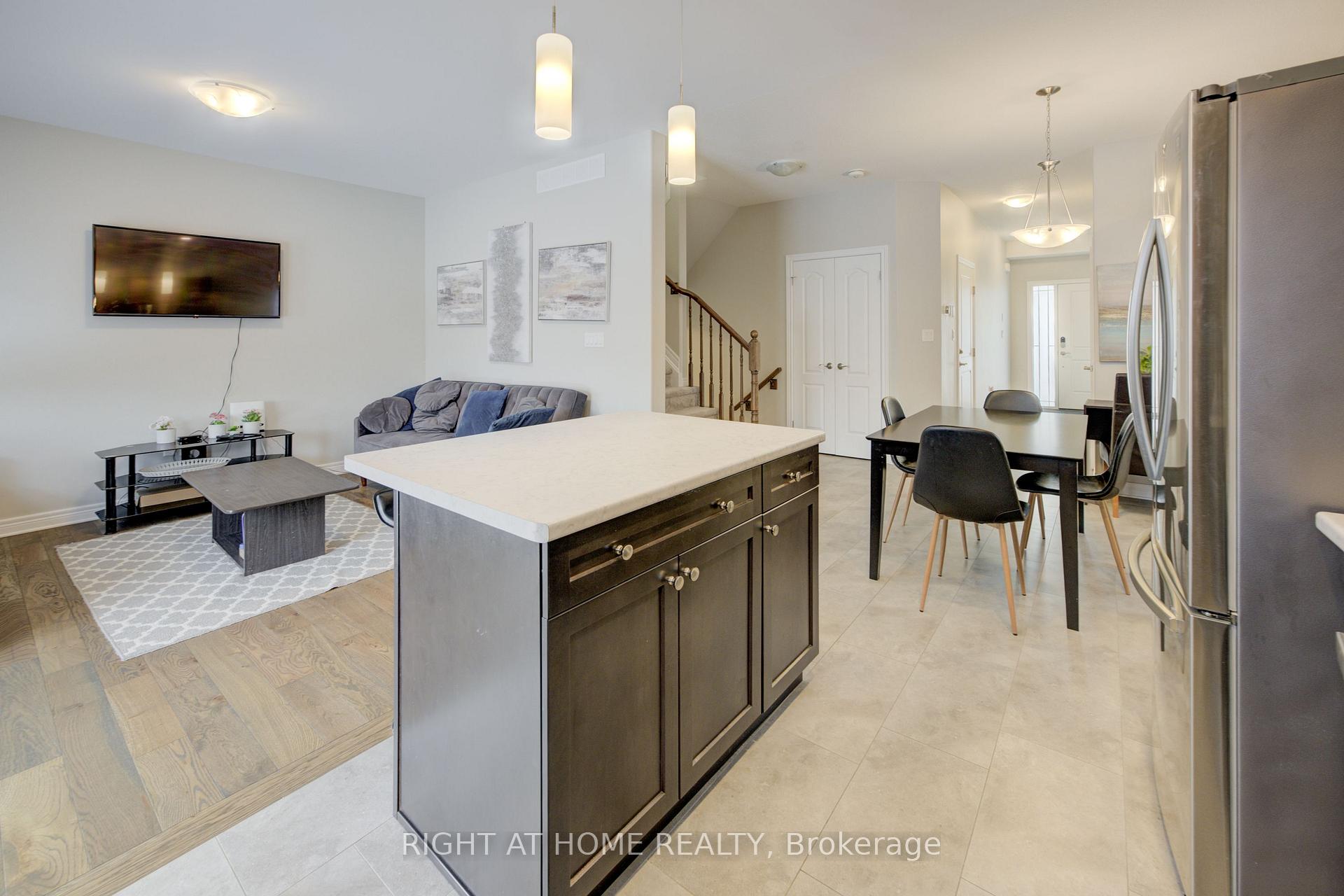 Photo 11 of 2 Bowman Crescent, Thorold, Hurricane/Merrittville — HOMEH