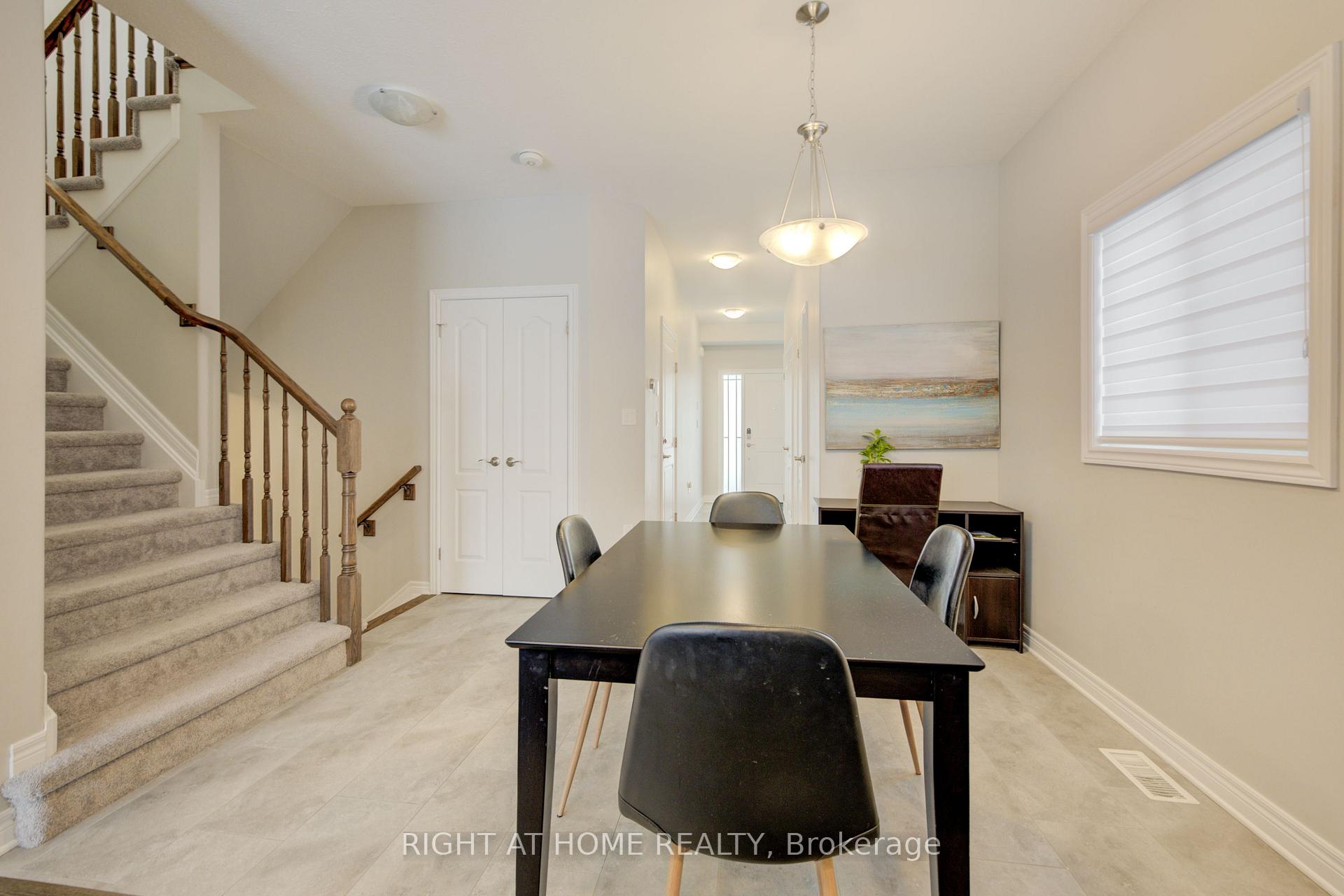 Photo 12 of 2 Bowman Crescent, Thorold, Hurricane/Merrittville — HOMEH