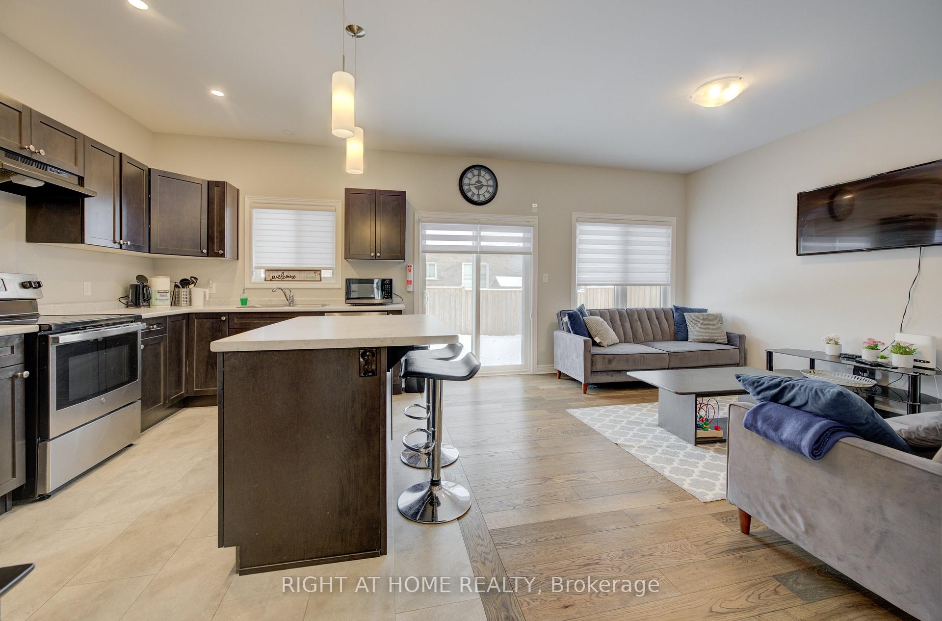 Photo 14 of 2 Bowman Crescent, Thorold, Hurricane/Merrittville — HOMEH