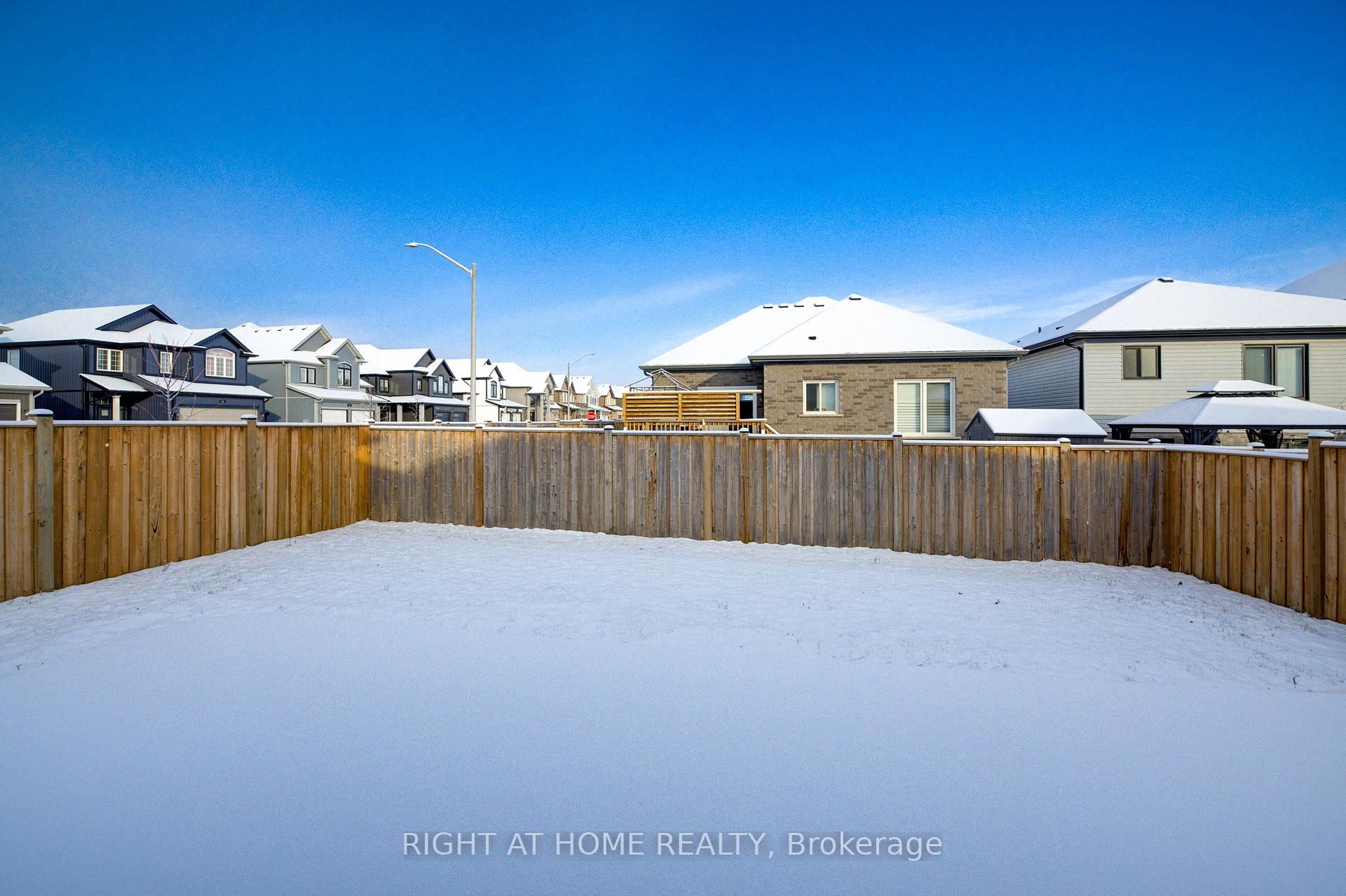 Photo 32 of 2 Bowman Crescent, Thorold, Hurricane/Merrittville — HOMEH