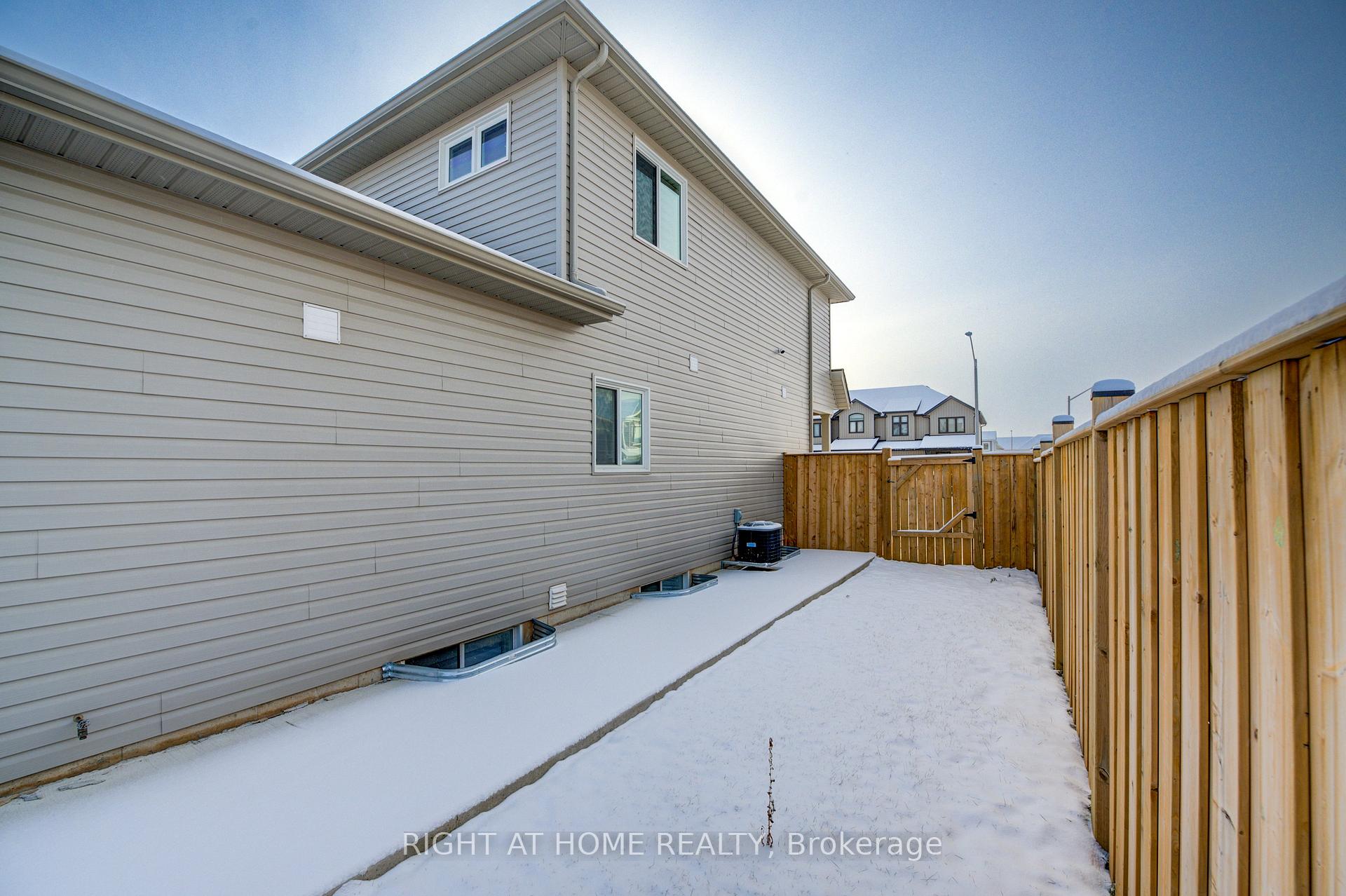 Photo 33 of 2 Bowman Crescent, Thorold, Hurricane/Merrittville — HOMEH