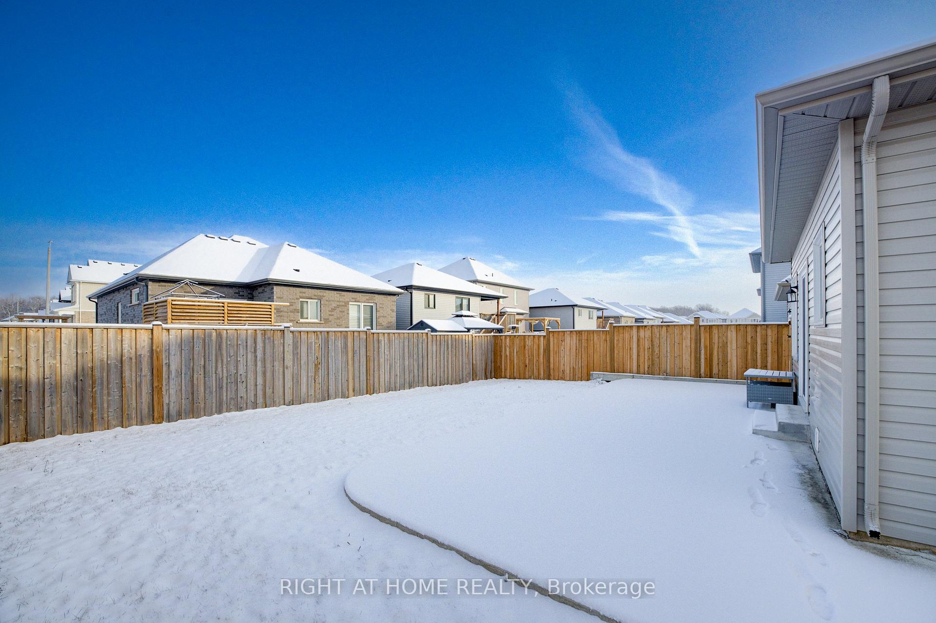 Photo 34 of 2 Bowman Crescent, Thorold, Hurricane/Merrittville — HOMEH
