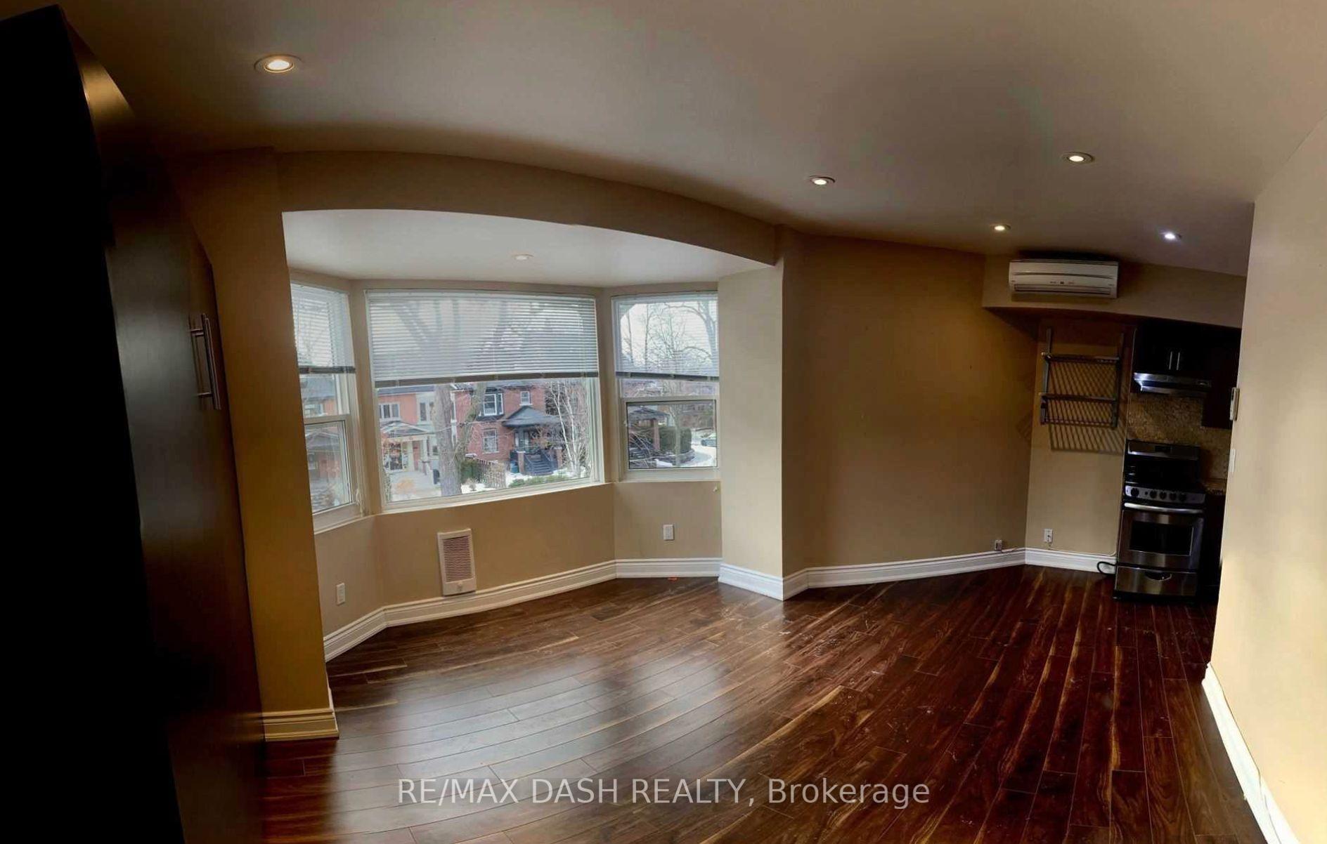 Photo 6 of Unit 201, 141 Admiral Road, Toronto, The Annex — HOMEH