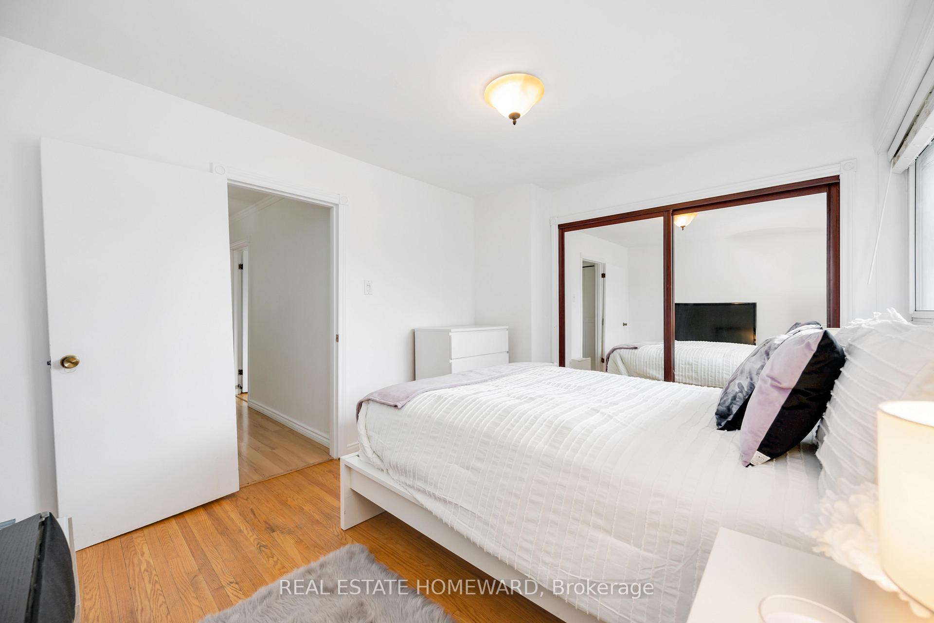 Photo 21 of 61 Avis Crescent, Toronto, O'Connor-Parkview — HOMEH