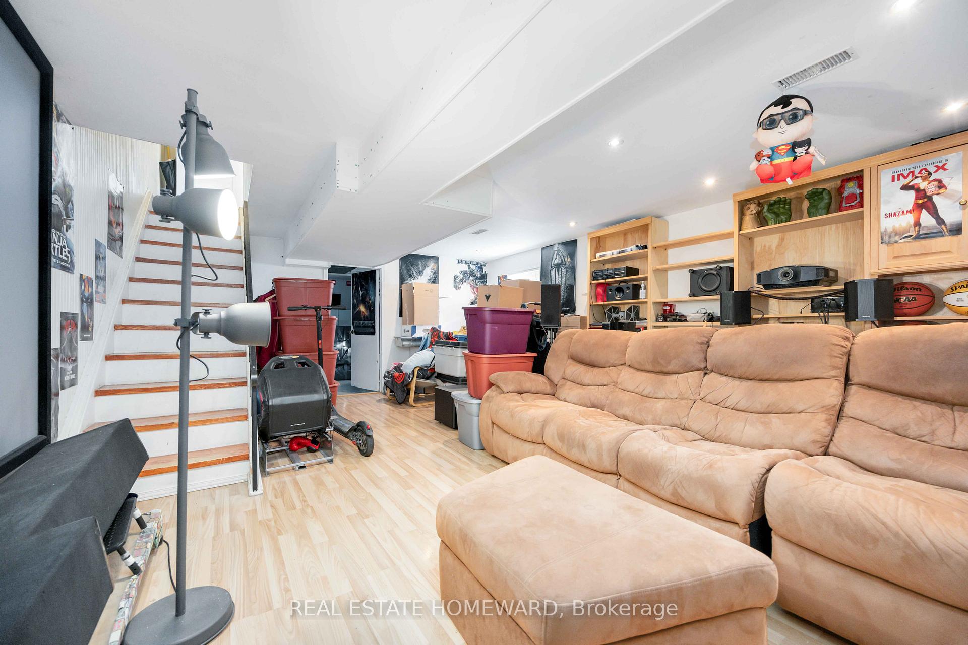 Photo 22 of 61 Avis Crescent, Toronto, O'Connor-Parkview — HOMEH
