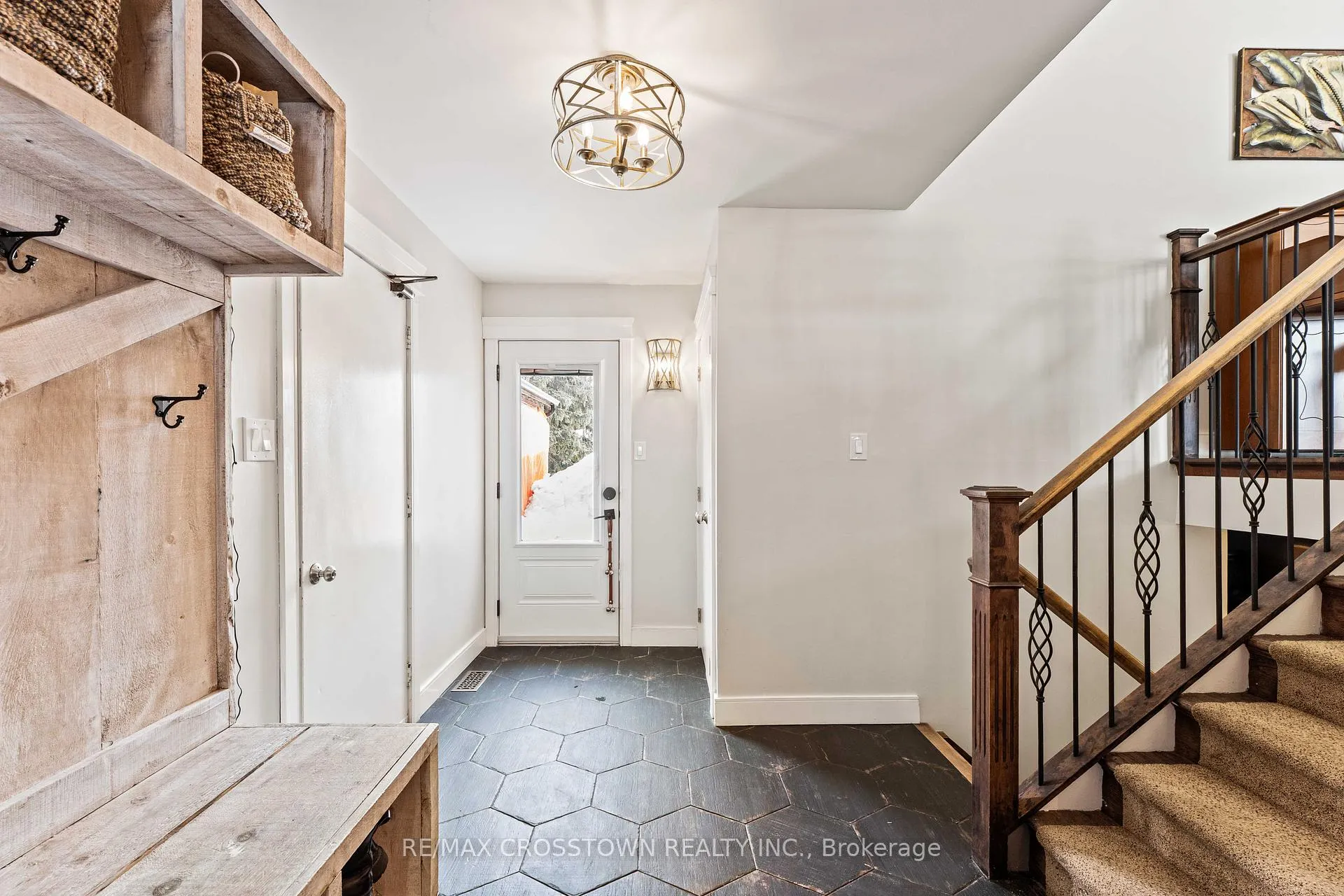 Photo 4 of 229 Thornton Avenue, Essa, Thornton — HOMEH
