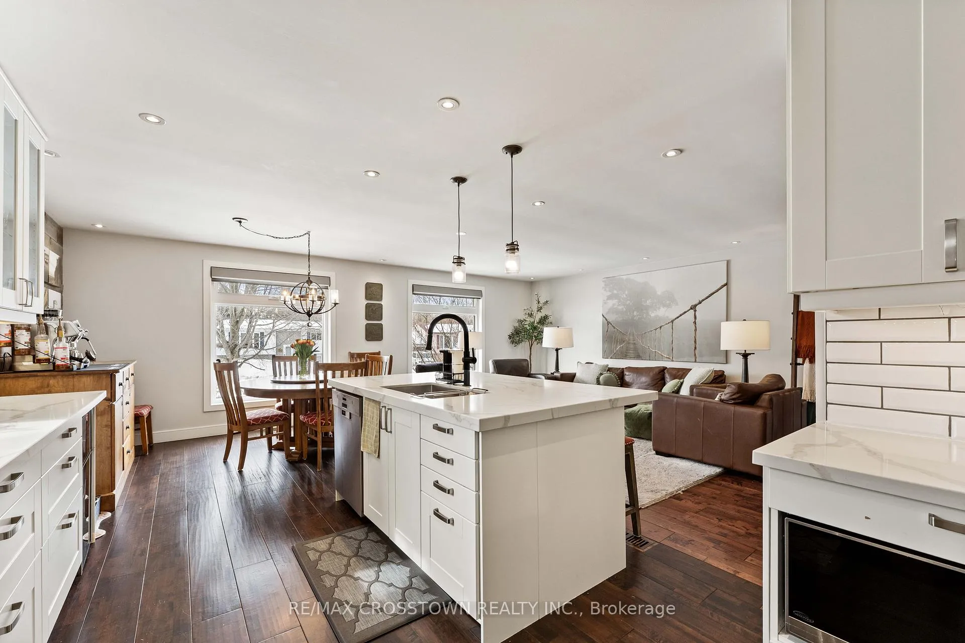 Photo 10 of 229 Thornton Avenue, Essa, Thornton — HOMEH