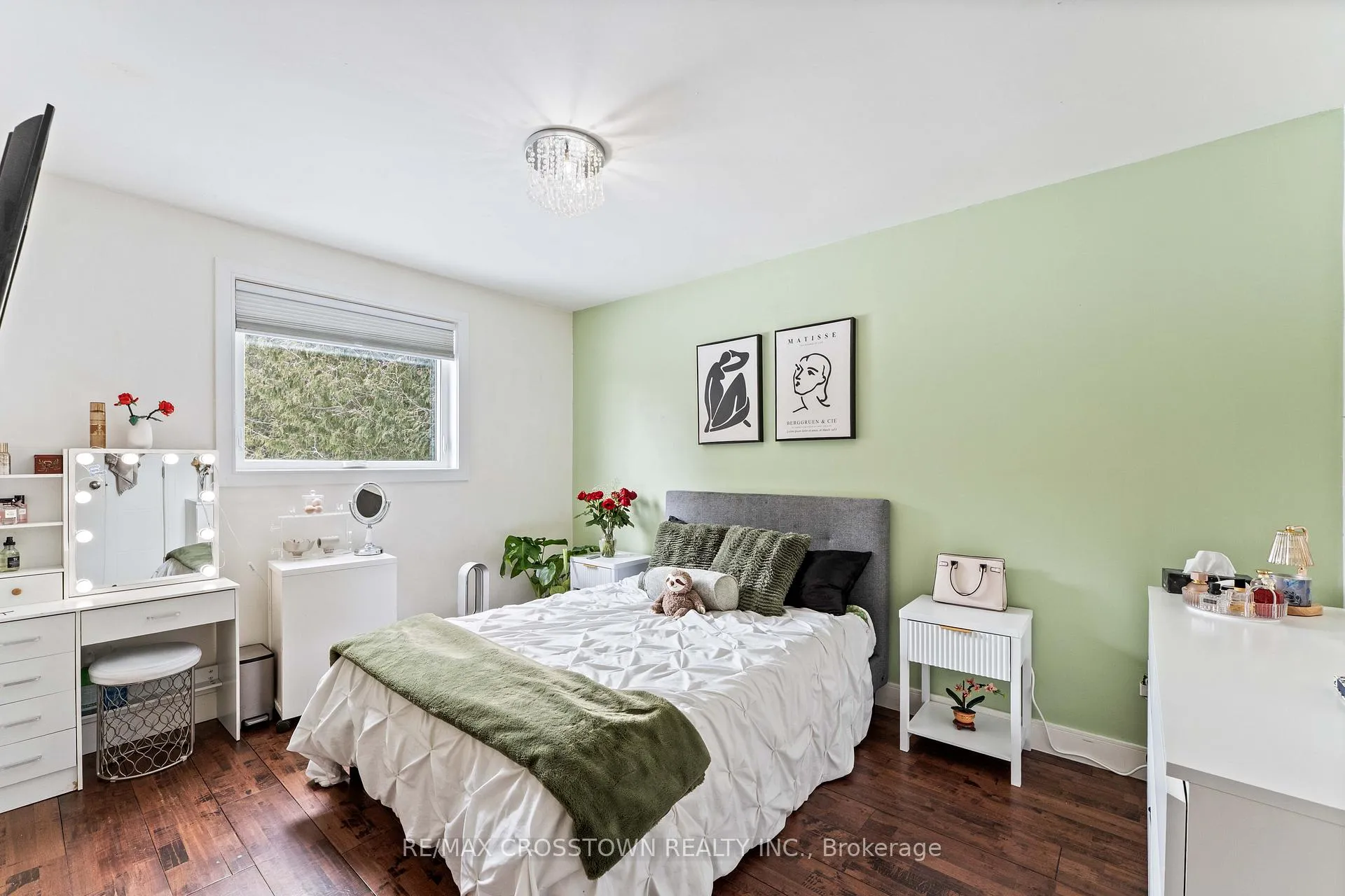 Photo 12 of 229 Thornton Avenue, Essa, Thornton — HOMEH