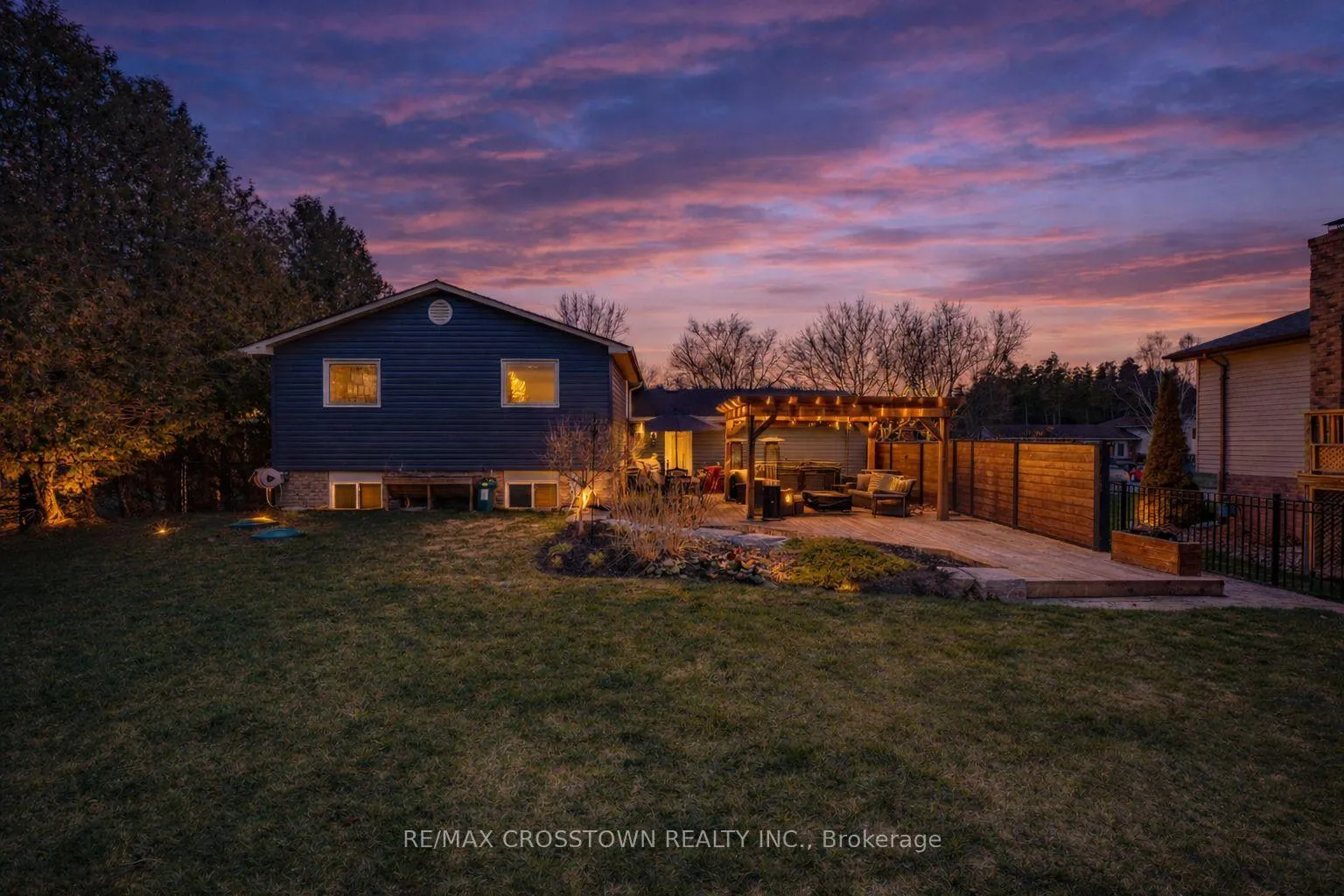 Photo 25 of 229 Thornton Avenue, Essa, Thornton — HOMEH