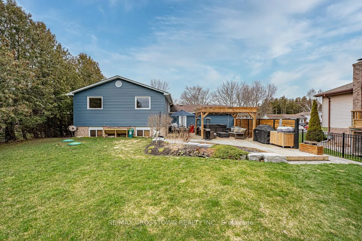 Photo 26 of 229 Thornton Avenue, Essa, Thornton — HOMEH