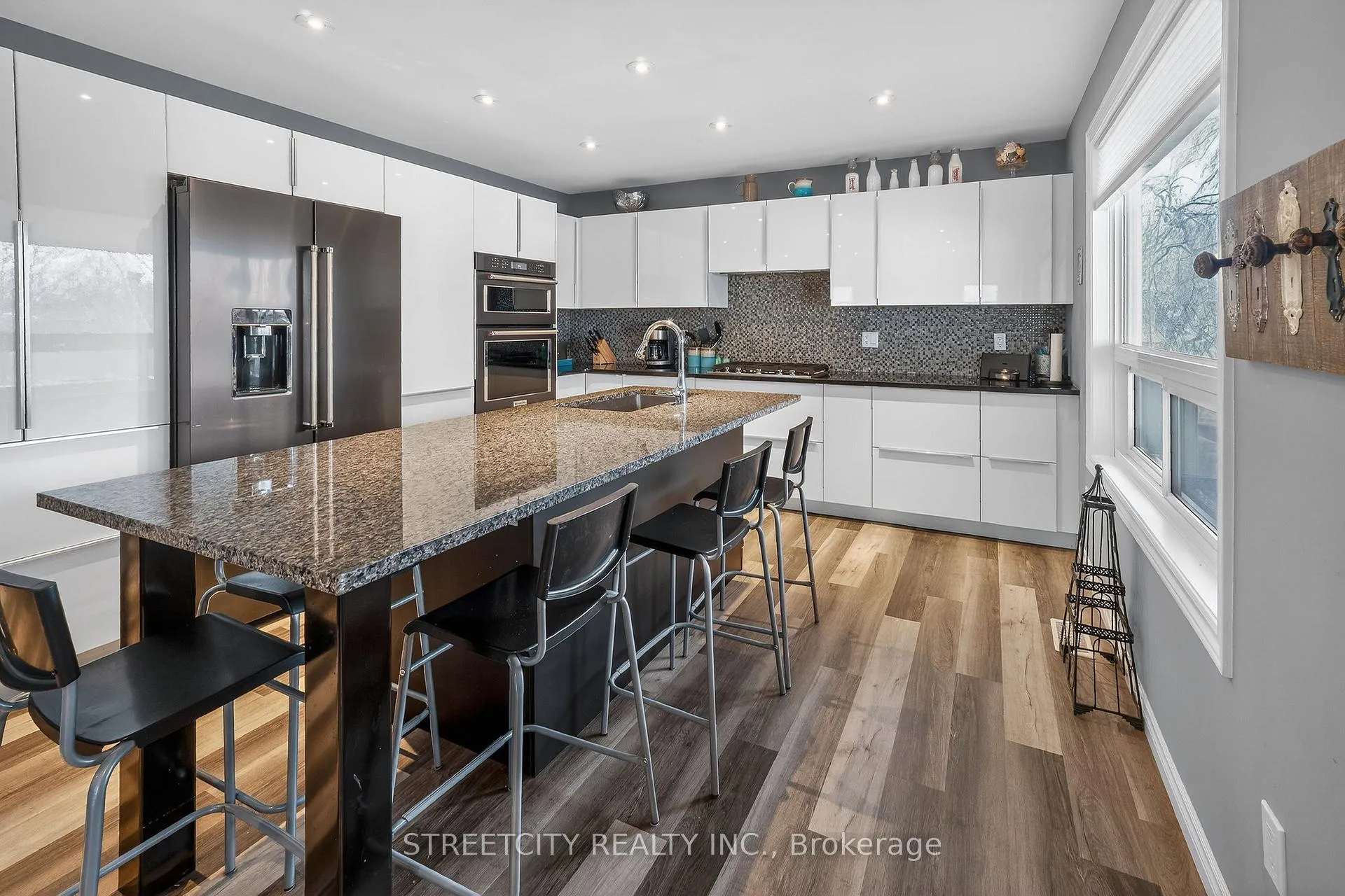 Photo 8 of 387 Stanley Park Drive, Central Elgin, Rural Central Elgin — HOMEH