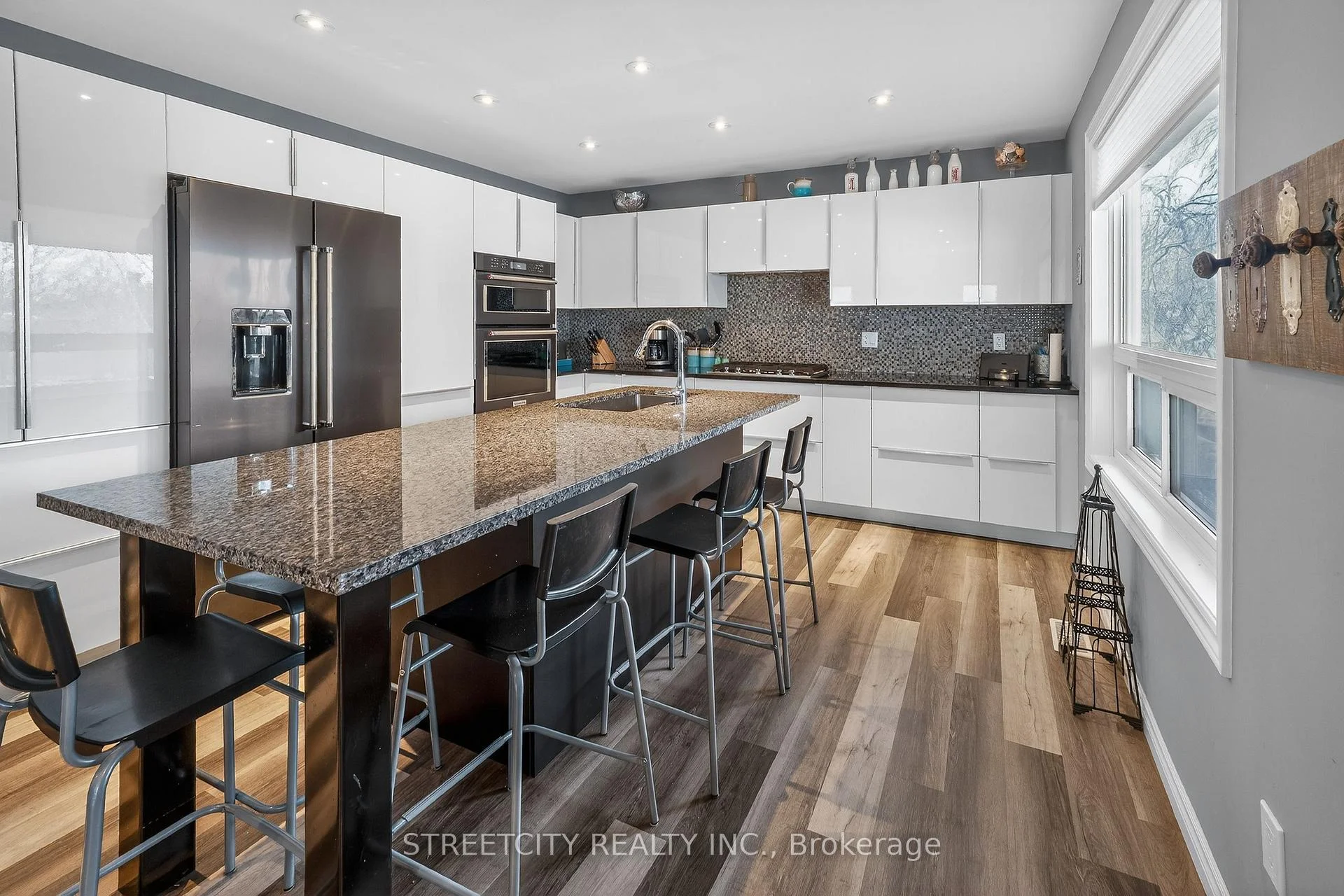 Photo 7 of 387 Stanley Park Drive, Central Elgin, Rural Central Elgin — HOMEH