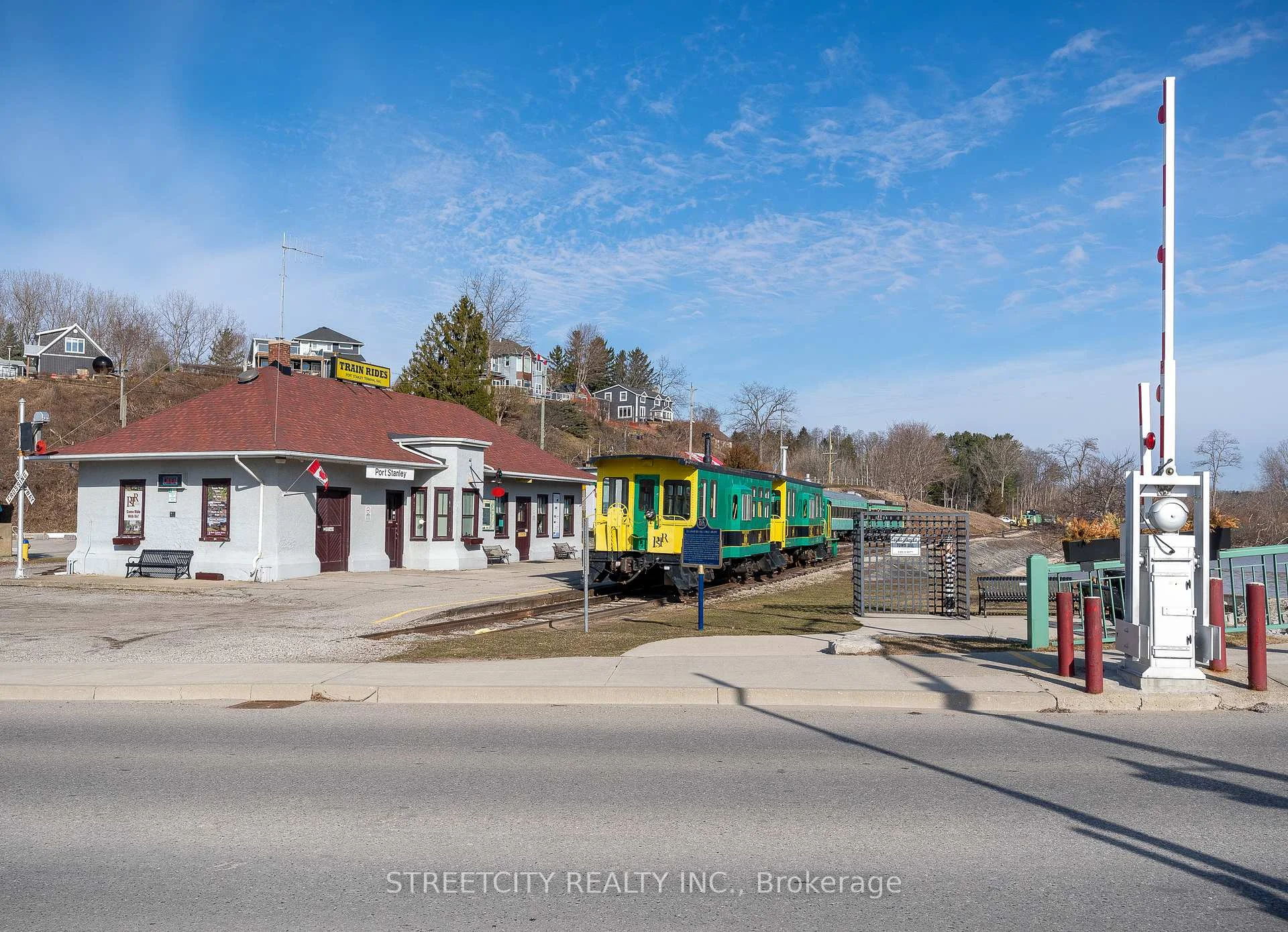 Photo 34 of 387 Stanley Park Drive, Central Elgin, Rural Central Elgin — HOMEH