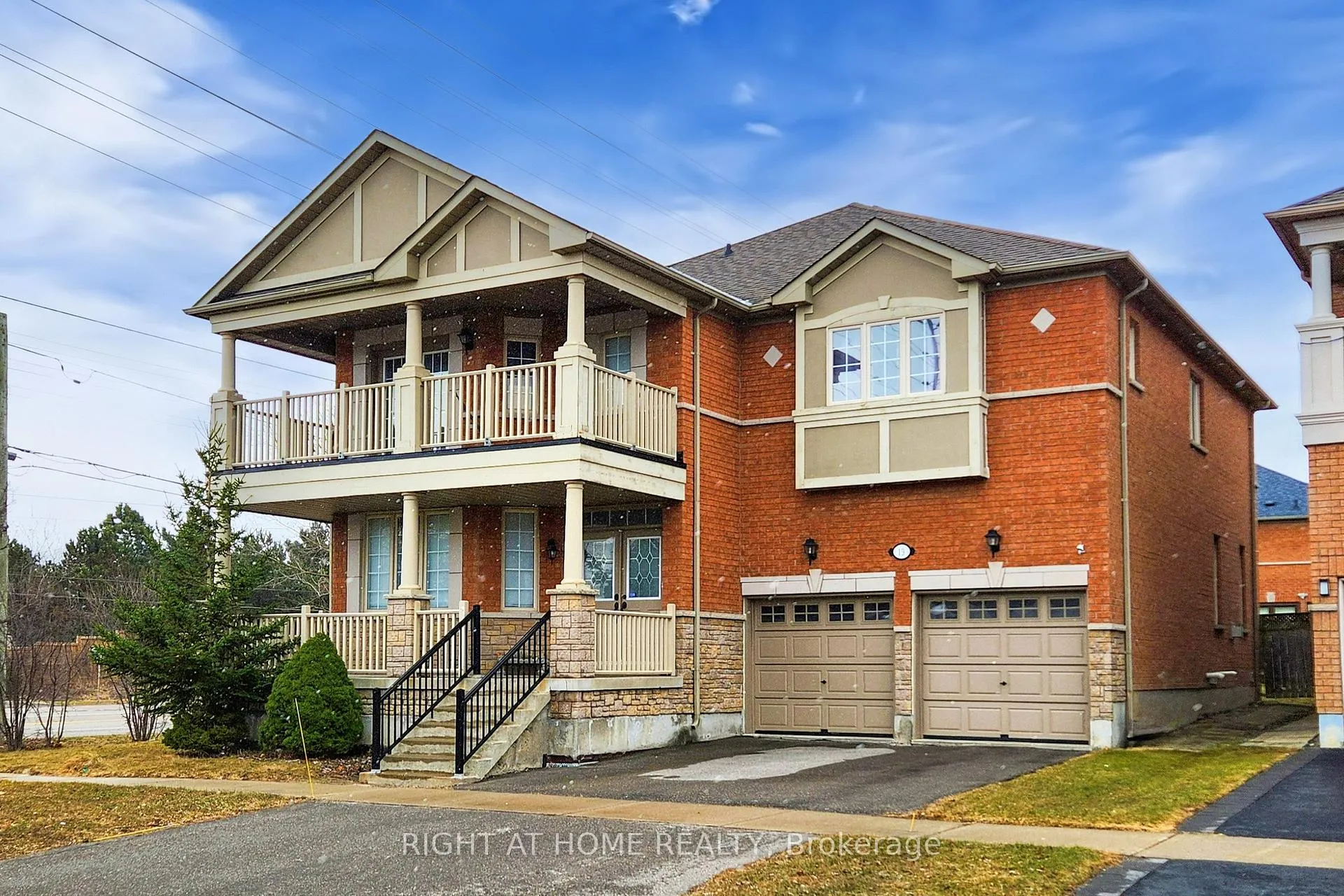 Photo 2 of 19 Robert Grundy Road, Markham, Cachet — HOMEH