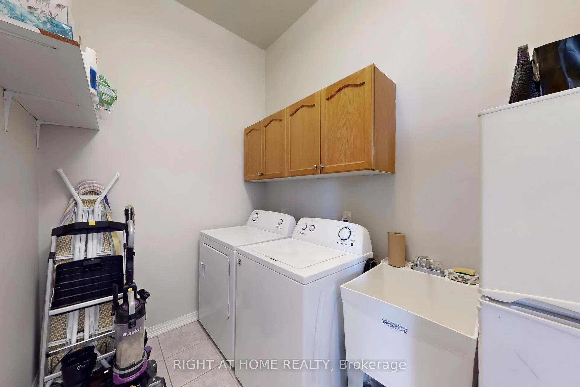 Photo 17 of 19 Robert Grundy Road, Markham, Cachet — HOMEH