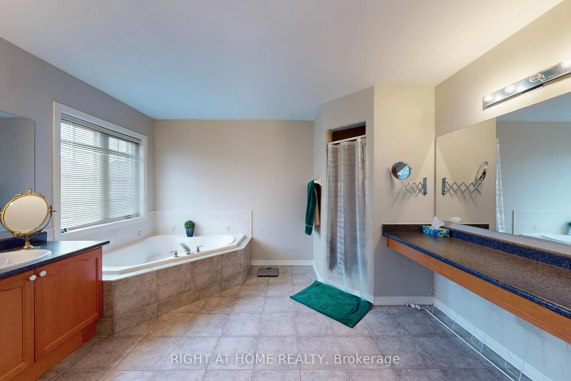 Photo 22 of 19 Robert Grundy Road, Markham, Cachet — HOMEH