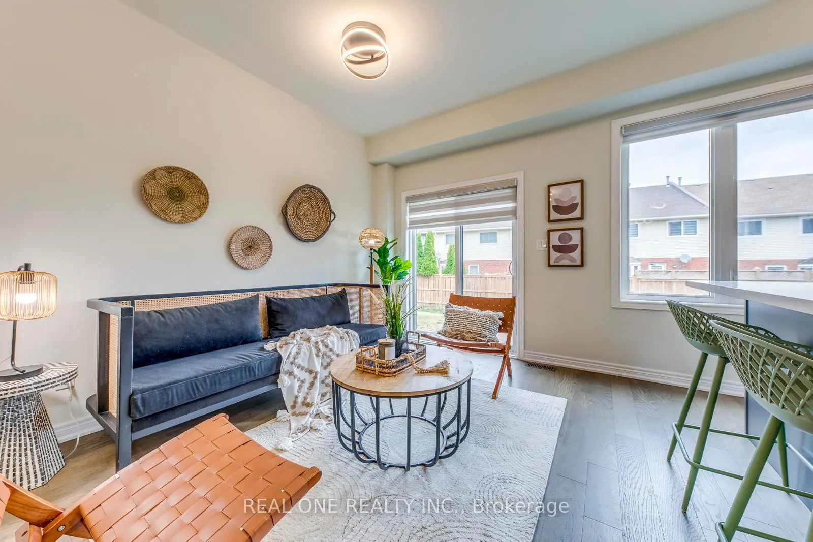 Photo 9 of 27 Genoa Drive, Hamilton, Jerome — HOMEH