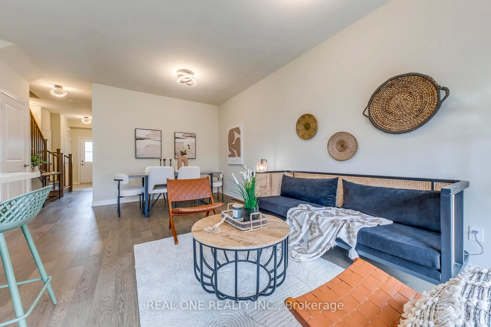 Photo 12 of 27 Genoa Drive, Hamilton, Jerome — HOMEH