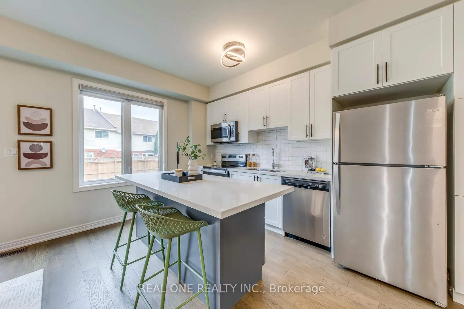 Photo 16 of 27 Genoa Drive, Hamilton, Jerome — HOMEH