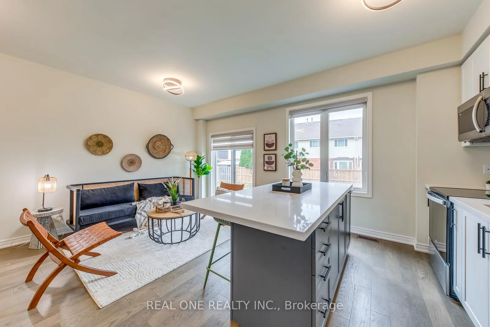 Photo 18 of 27 Genoa Drive, Hamilton, Jerome — HOMEH