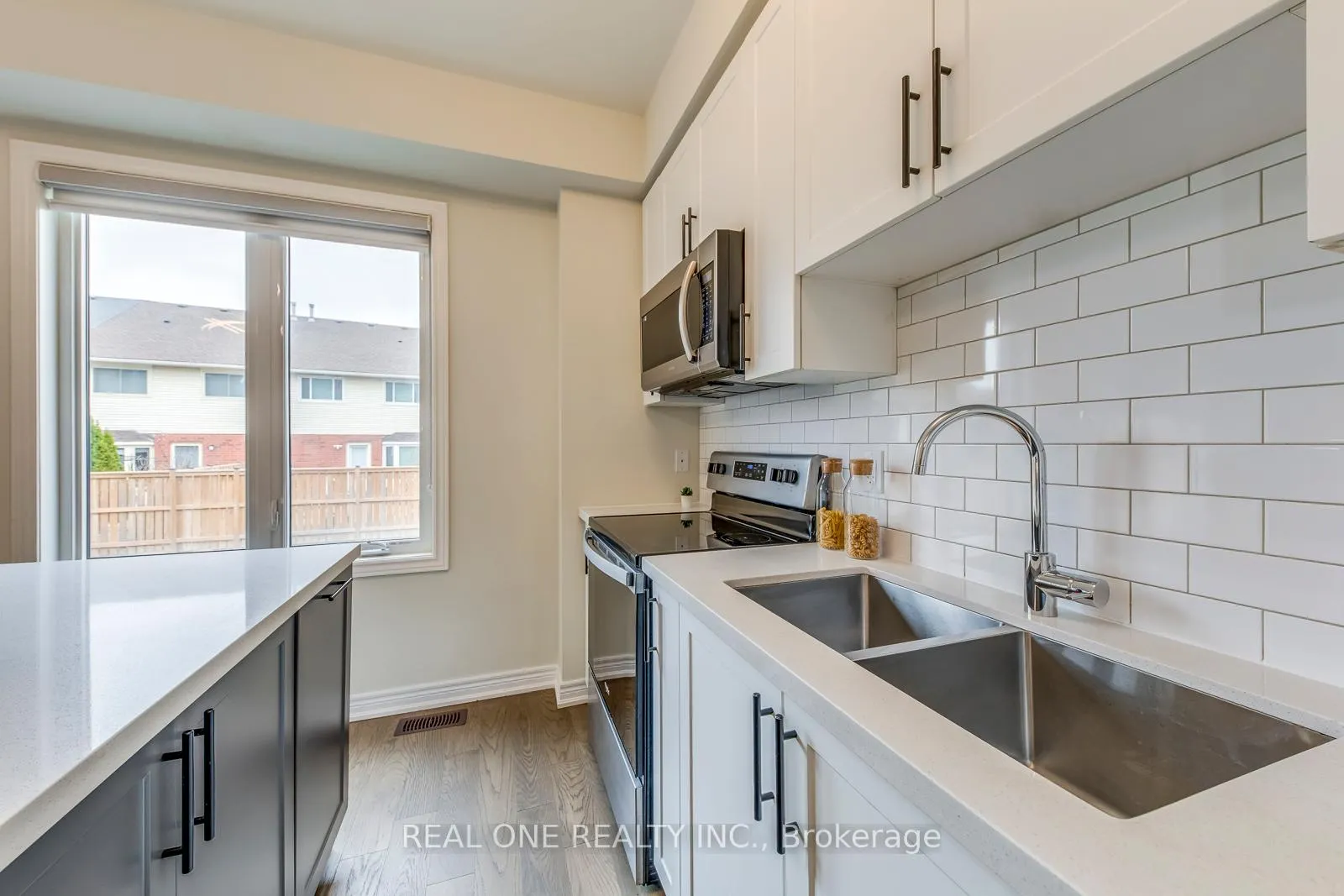 Photo 20 of 27 Genoa Drive, Hamilton, Jerome — HOMEH