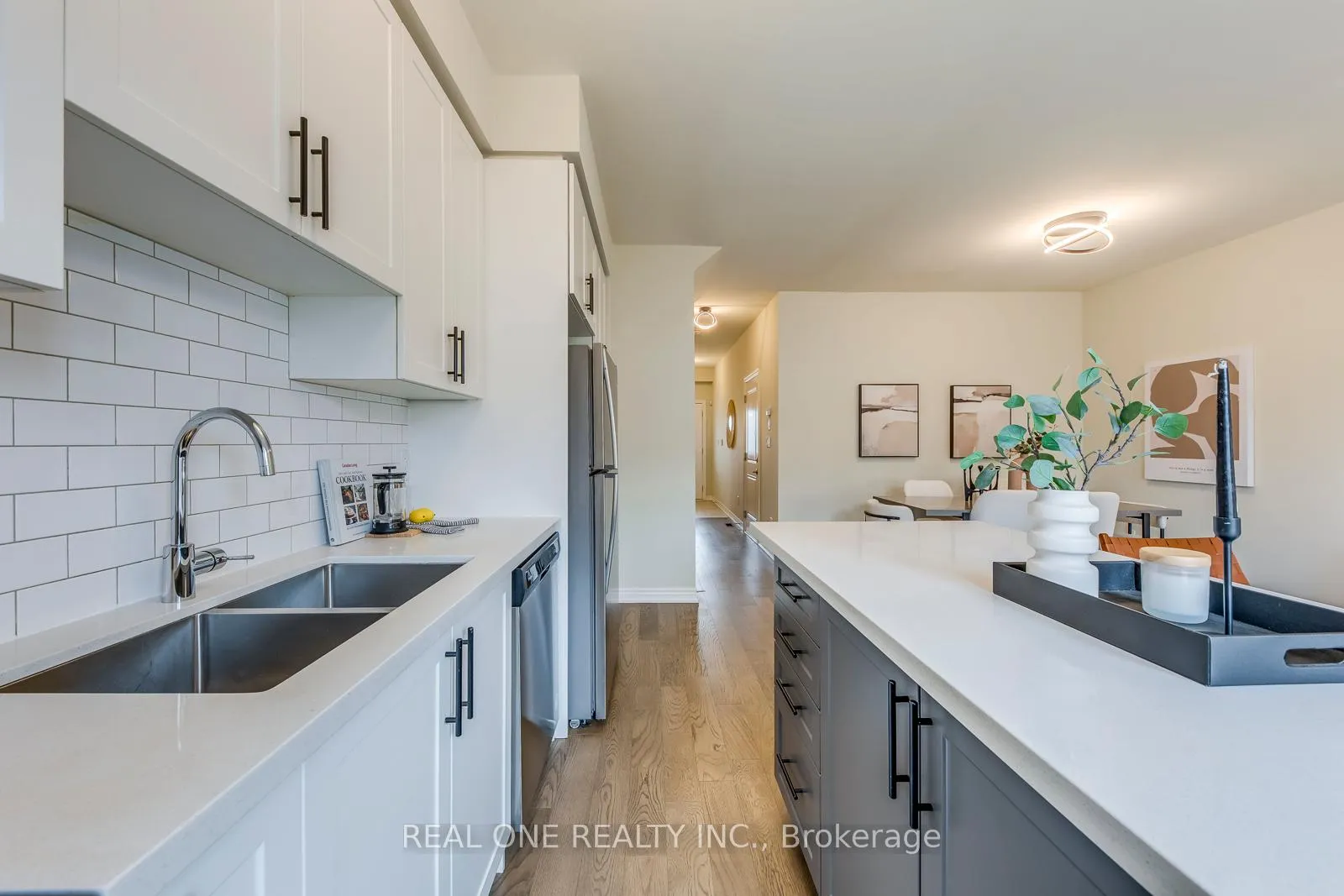 Photo 21 of 27 Genoa Drive, Hamilton, Jerome — HOMEH