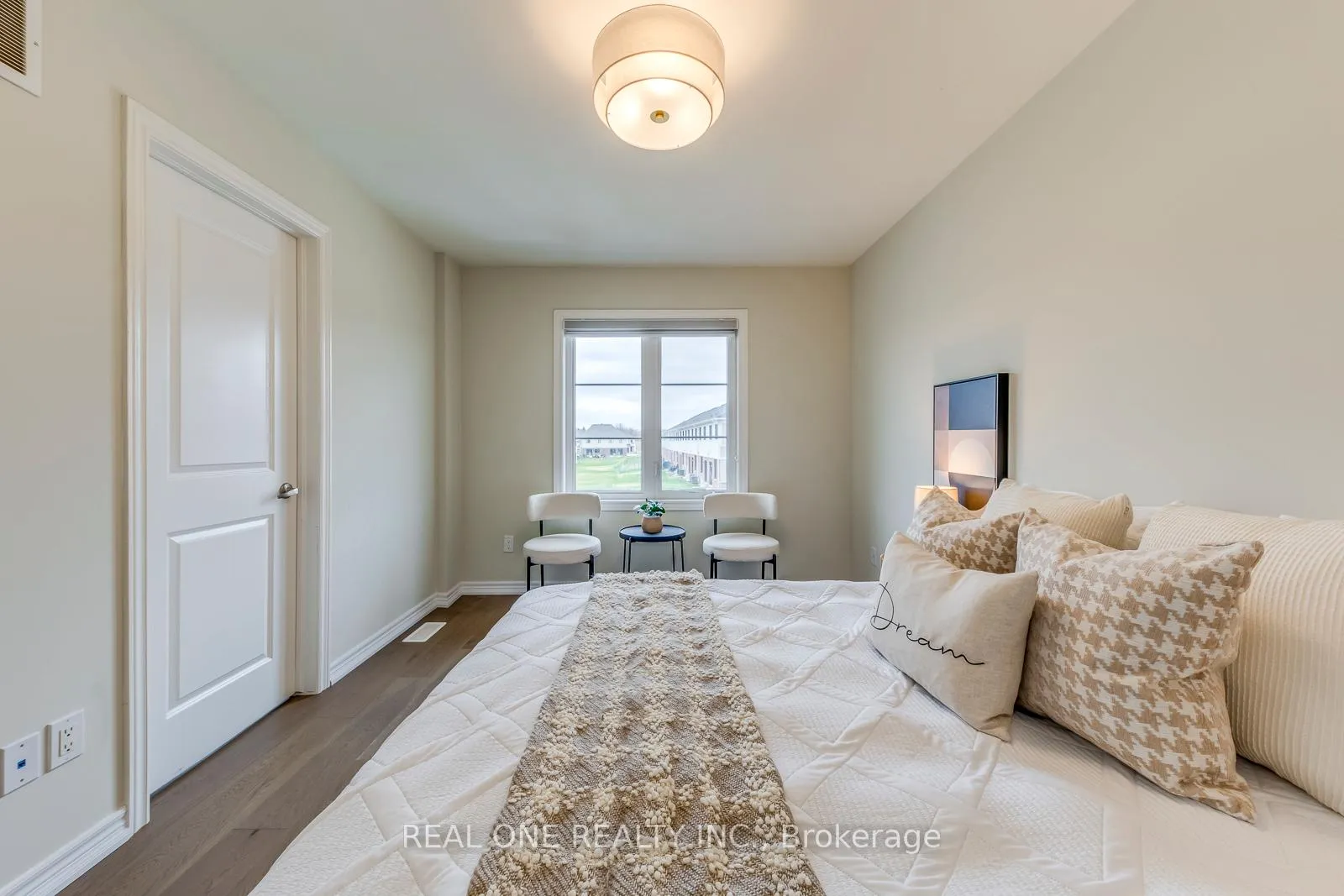 Photo 25 of 27 Genoa Drive, Hamilton, Jerome — HOMEH
