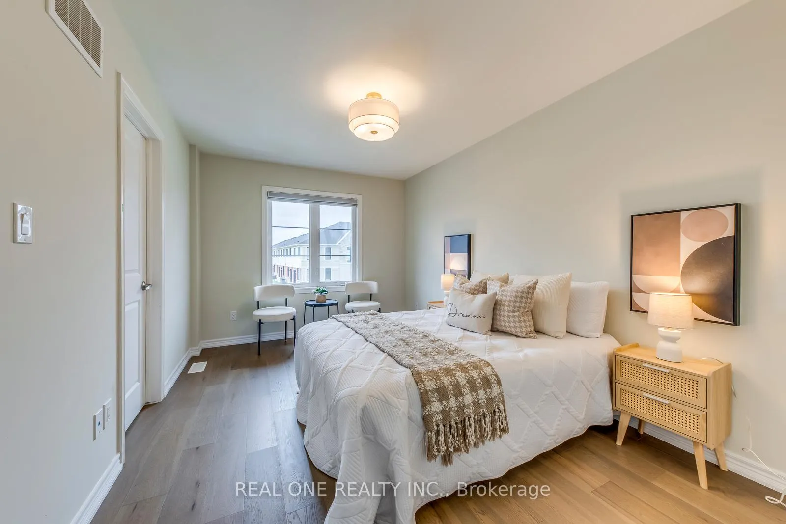 Photo 26 of 27 Genoa Drive, Hamilton, Jerome — HOMEH