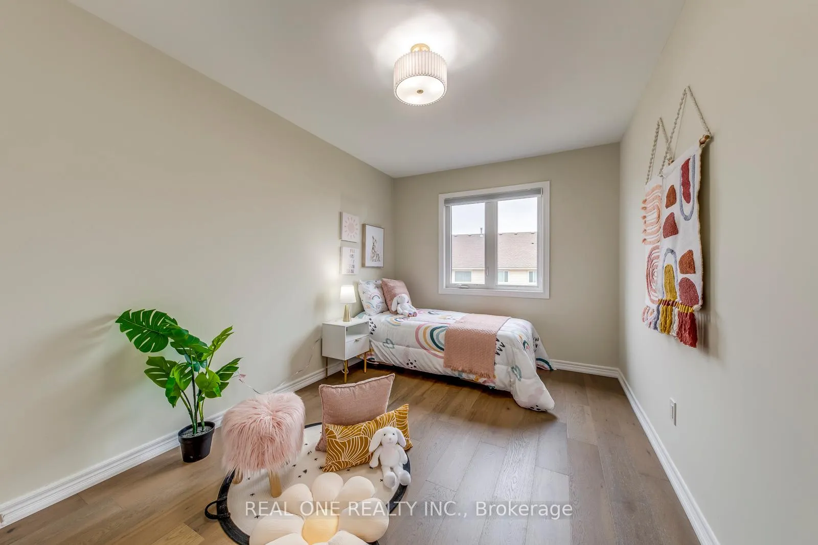 Photo 32 of 27 Genoa Drive, Hamilton, Jerome — HOMEH