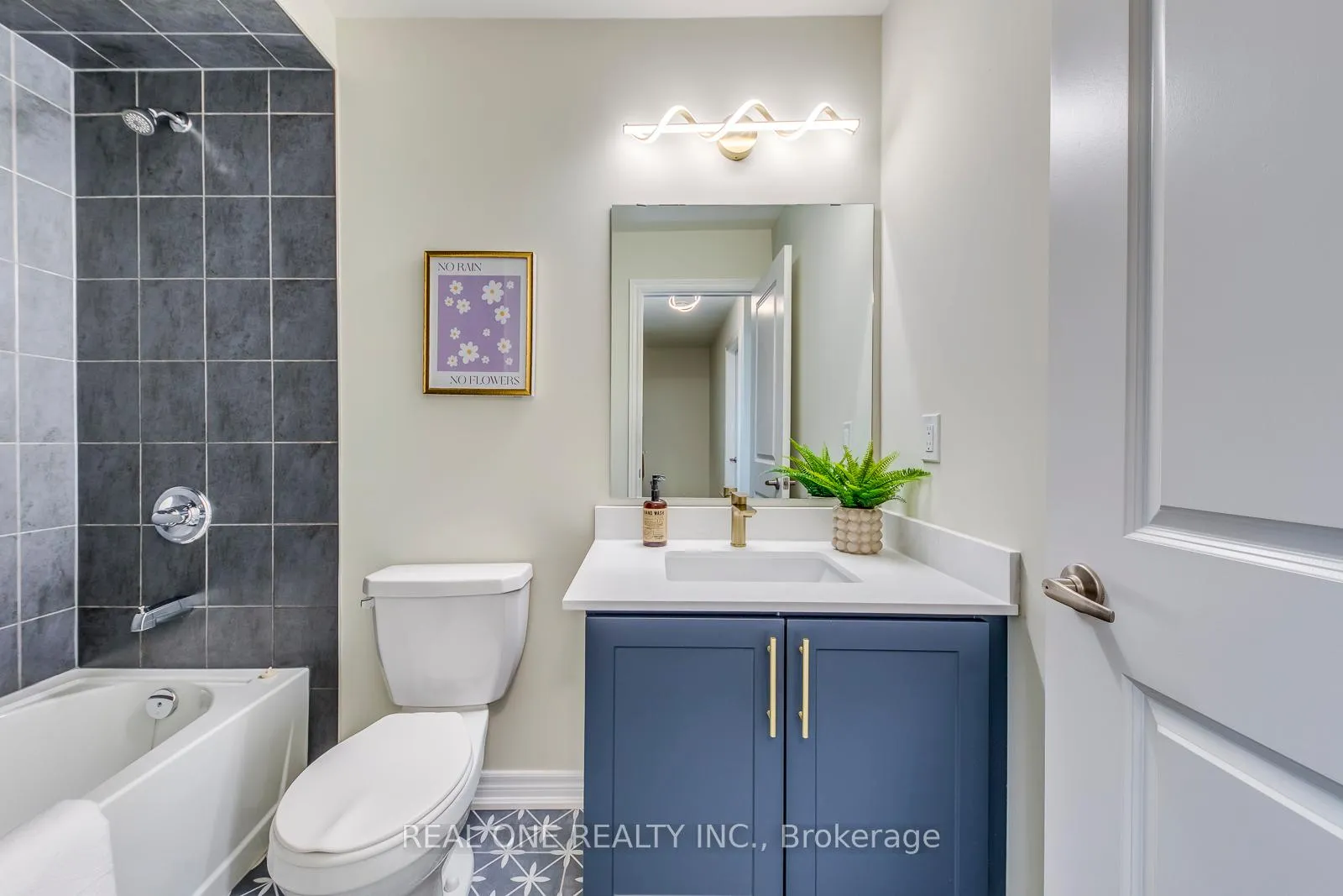Photo 34 of 27 Genoa Drive, Hamilton, Jerome — HOMEH