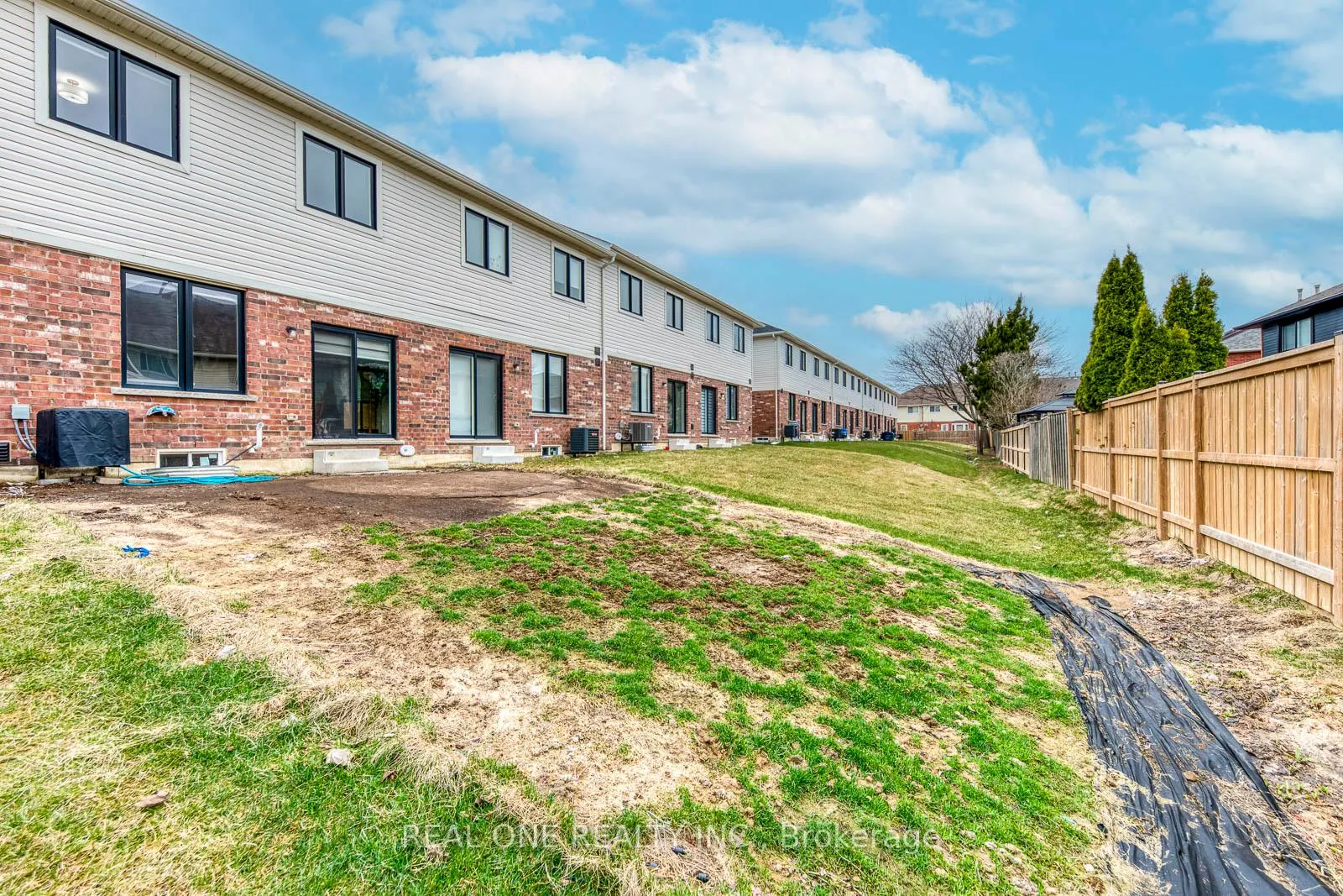Photo 38 of 27 Genoa Drive, Hamilton, Jerome — HOMEH