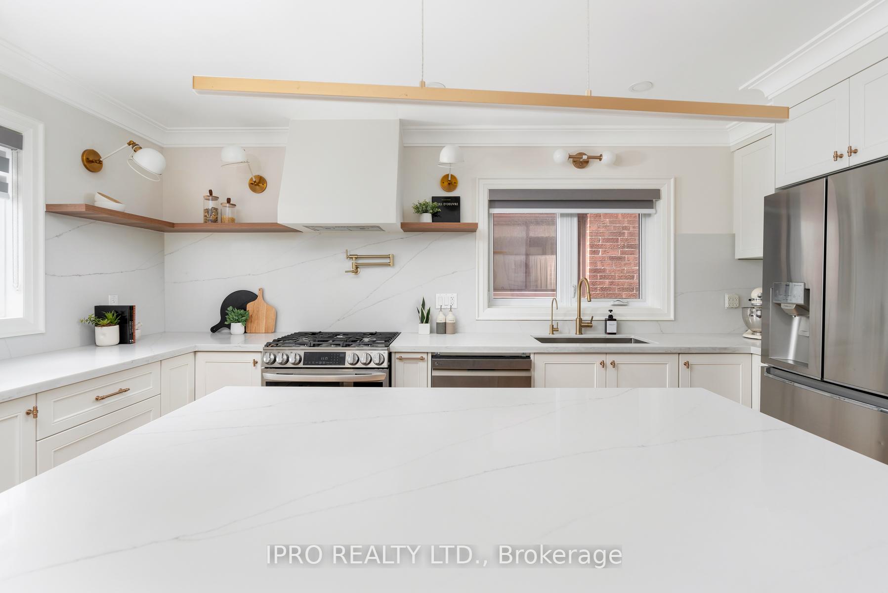 Photo 16 of 275 Gowan Avenue, Toronto, Danforth Village-East York — HOMEH