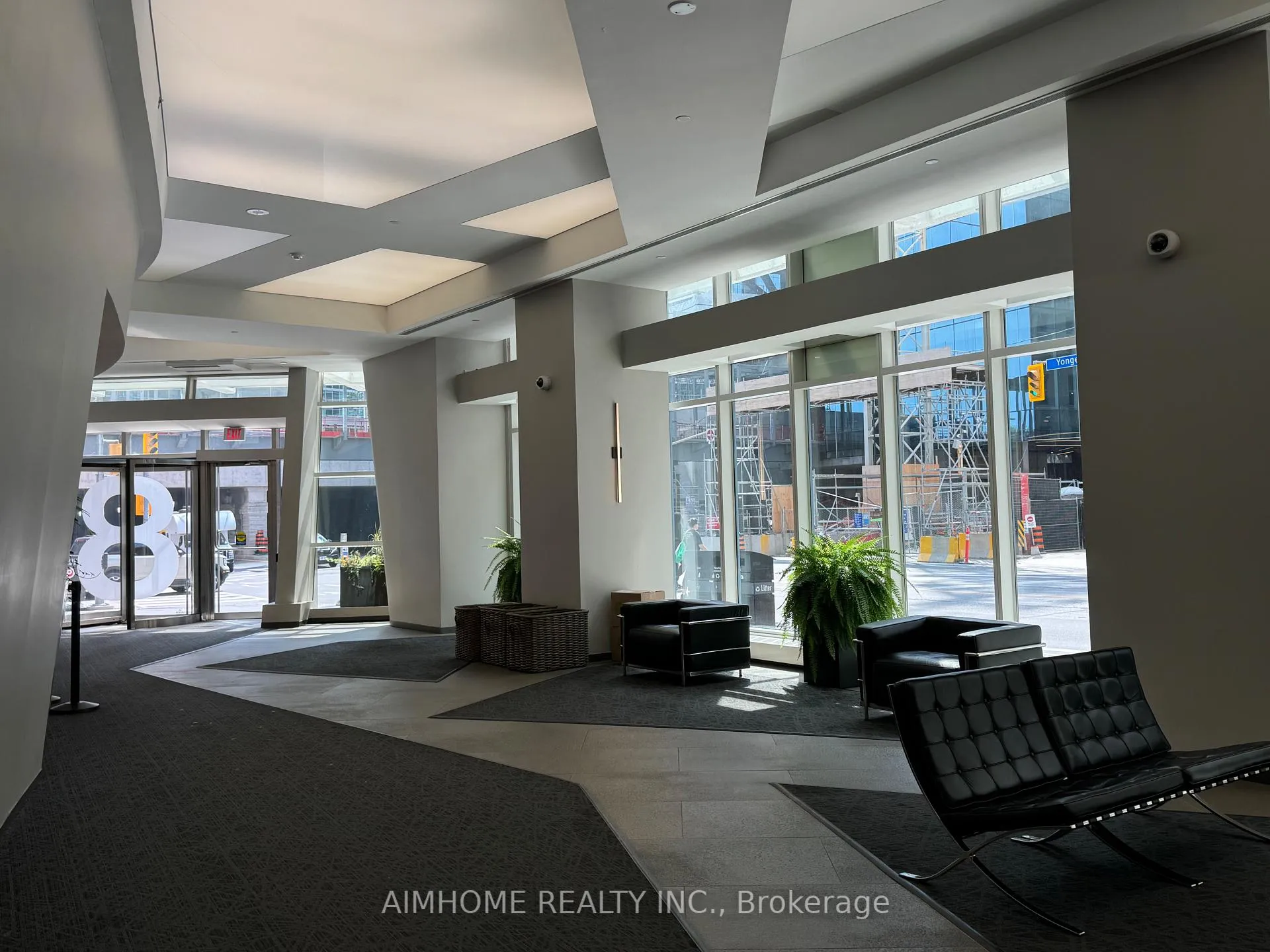 Photo 4 of Unit 1006, 8 The Esplanade Avenue, Toronto, Waterfront Communities — HOMEH